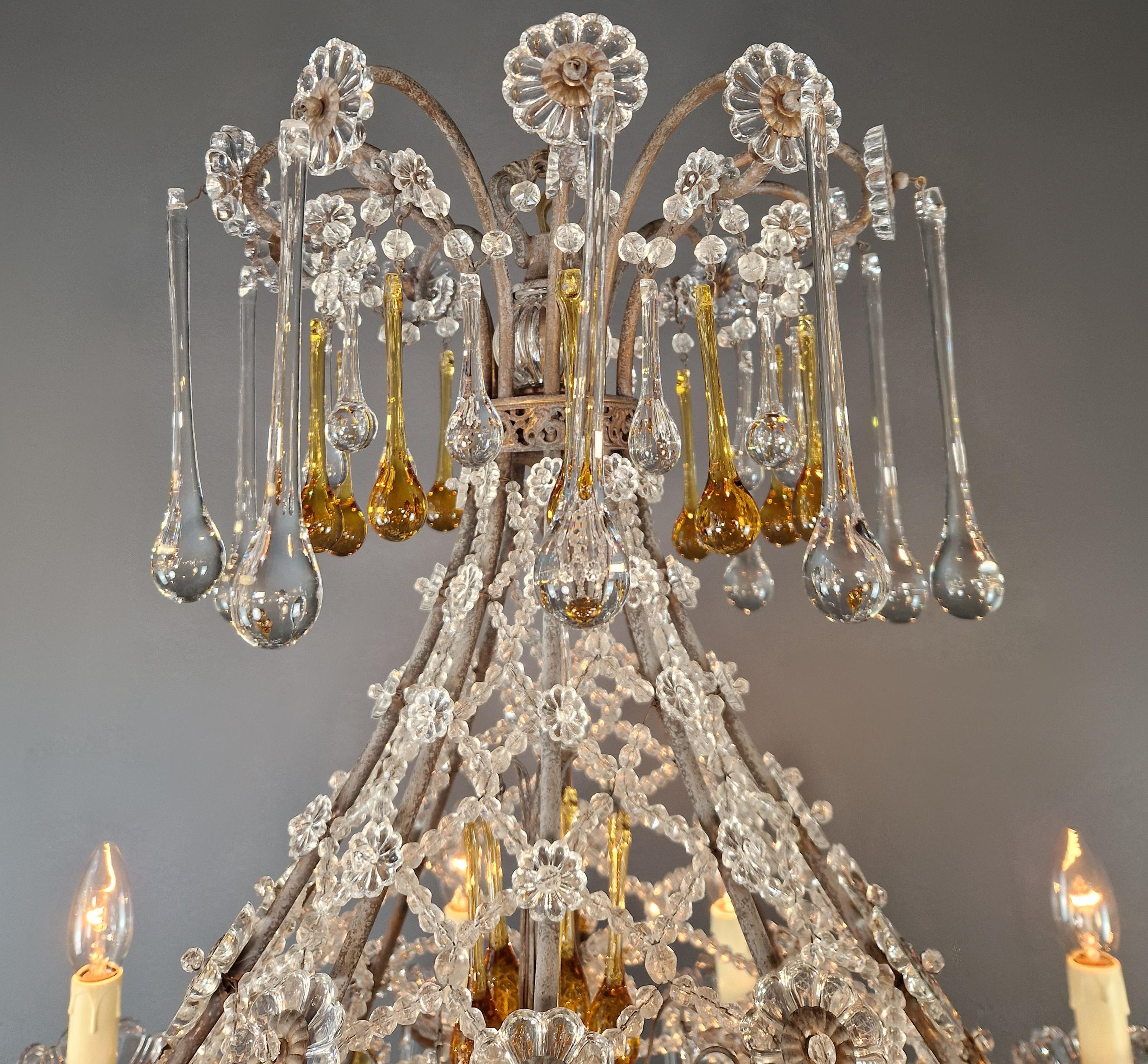 Antigua araña de cristal de Murano de mediados de siglo con detalles de ámbar raramente cesta en venta 4