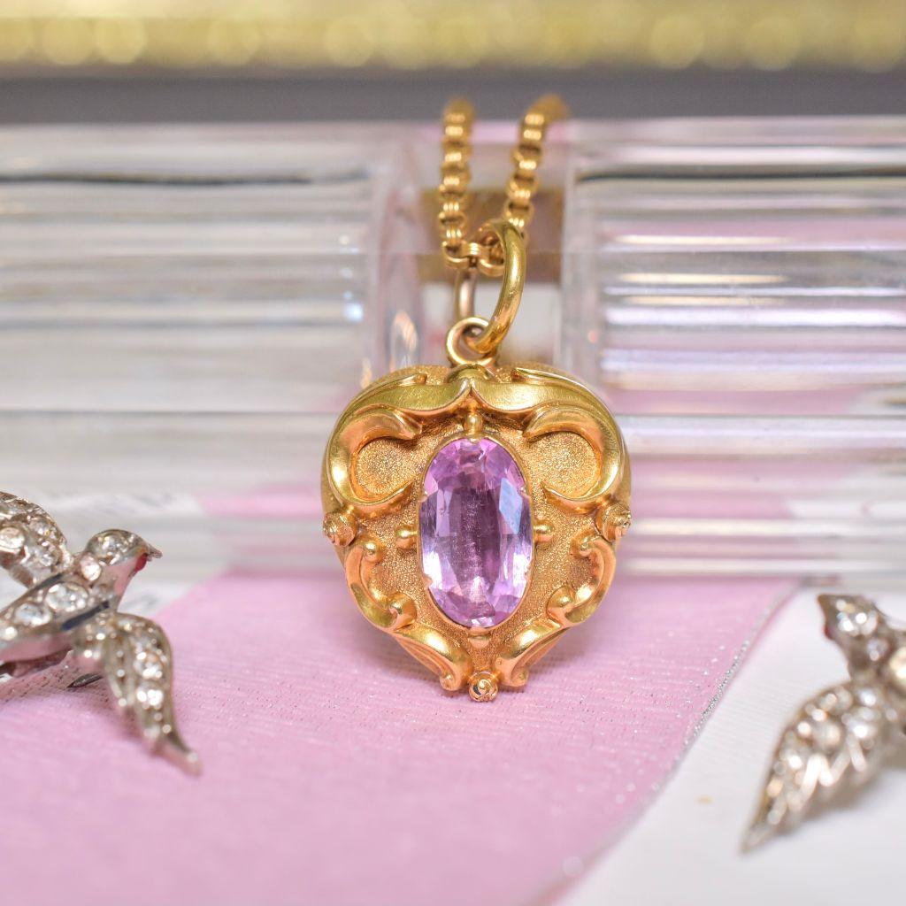 Women's or Men's Antique Mid-Victorian 15ct Yellow Gold Amethyst Heart Locket Pendant