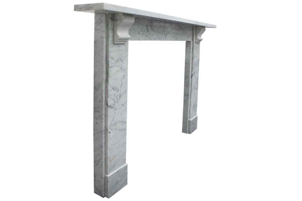 Antique Mid Victorian Carrara Marble Fireplace Surround In Good Condition In Manchester, GB