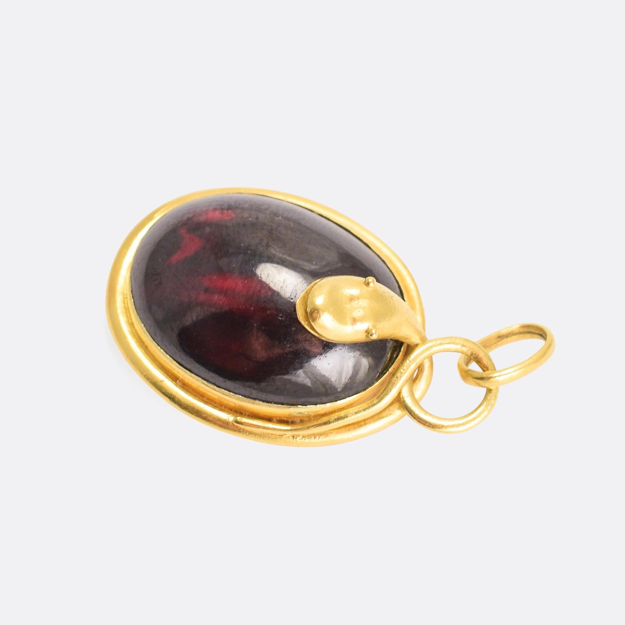 Antique Mid-Victorian Garnet and Snake Gold Pendant Necklace In Good Condition In Sale, Cheshire
