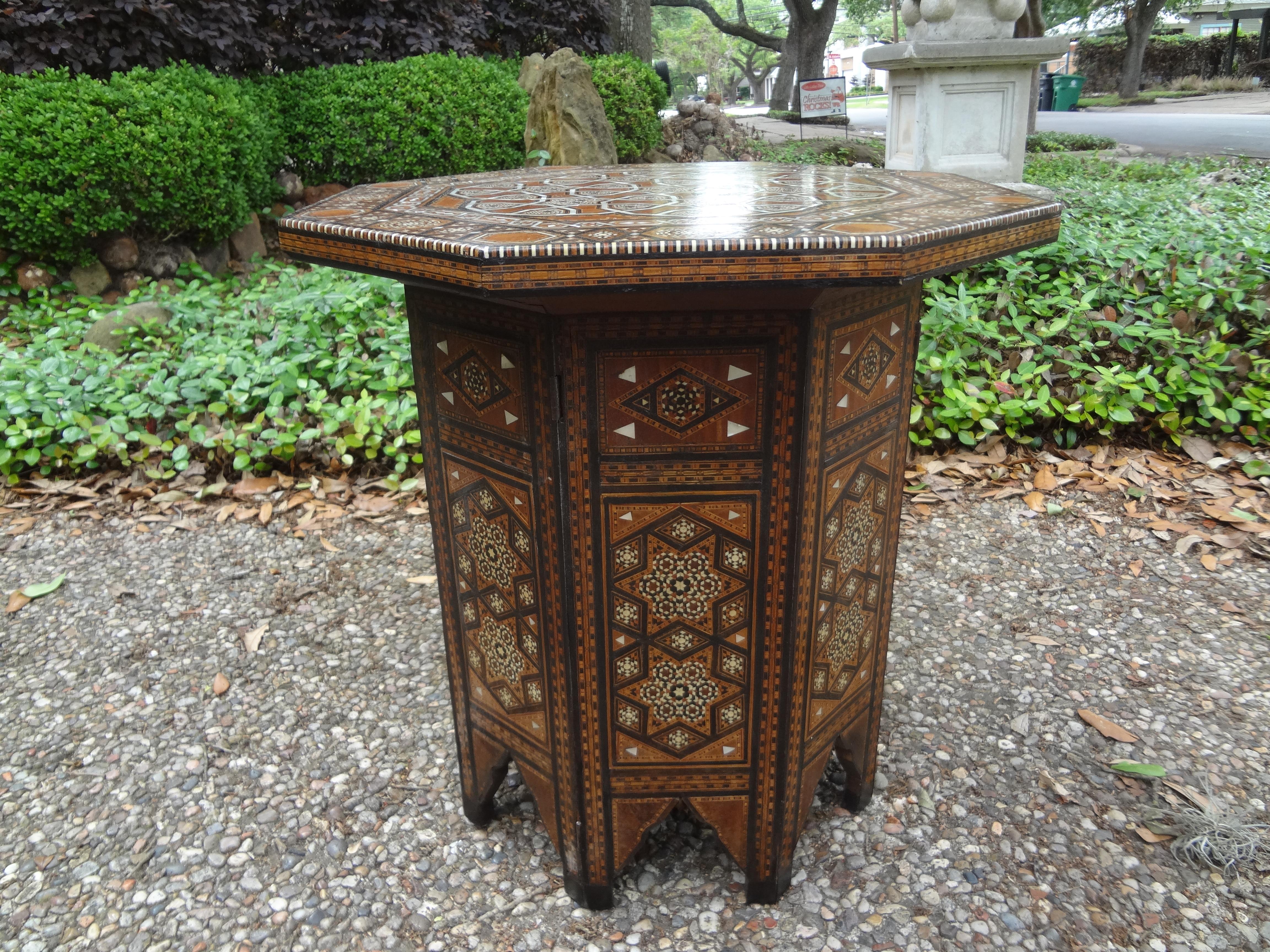 Bone Antique Middle Eastern Arabesque Style Mother of Pearl Inlaid Table
