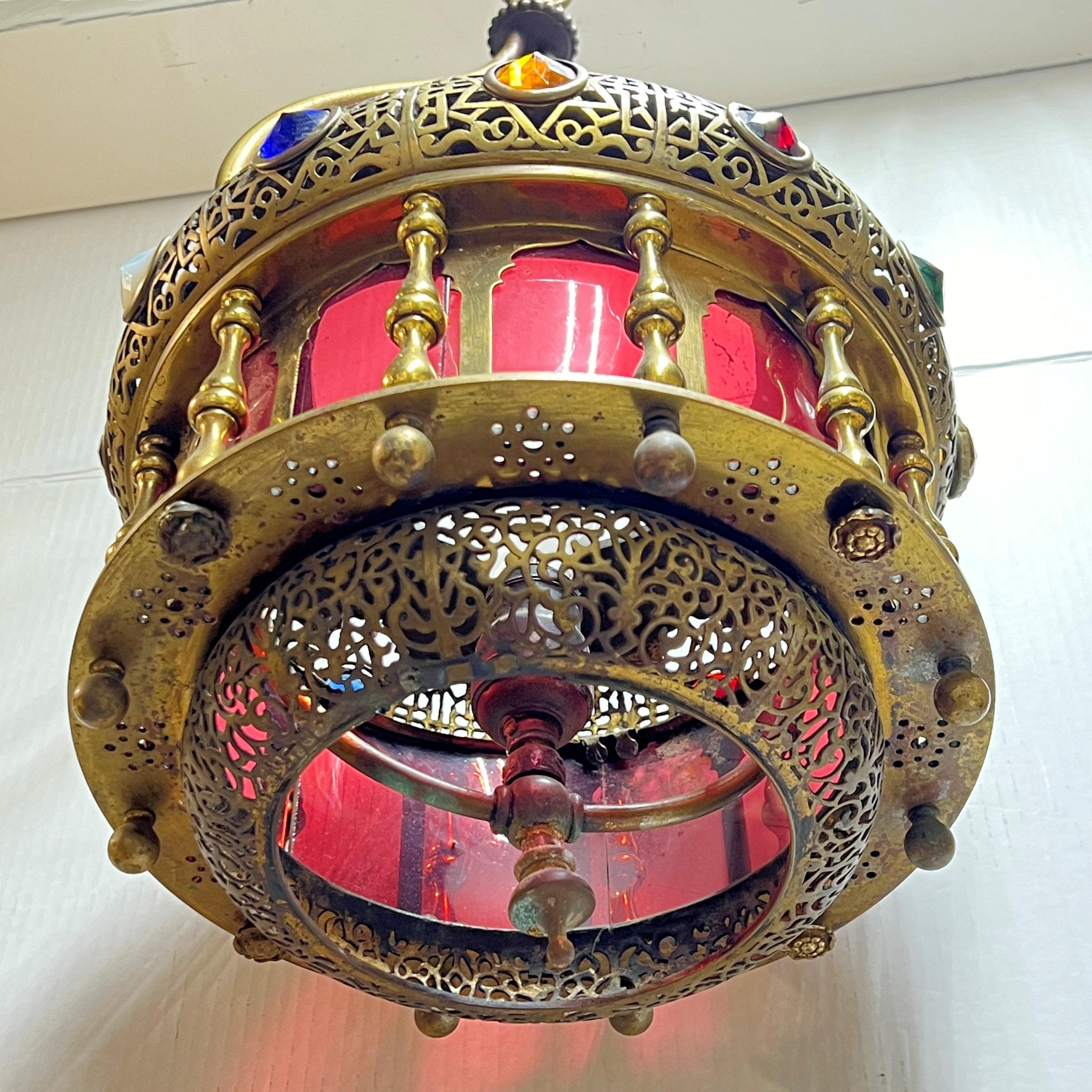 20ième siècle Lanterne ancienne du Moyen-Orient en bronze et verre en vente