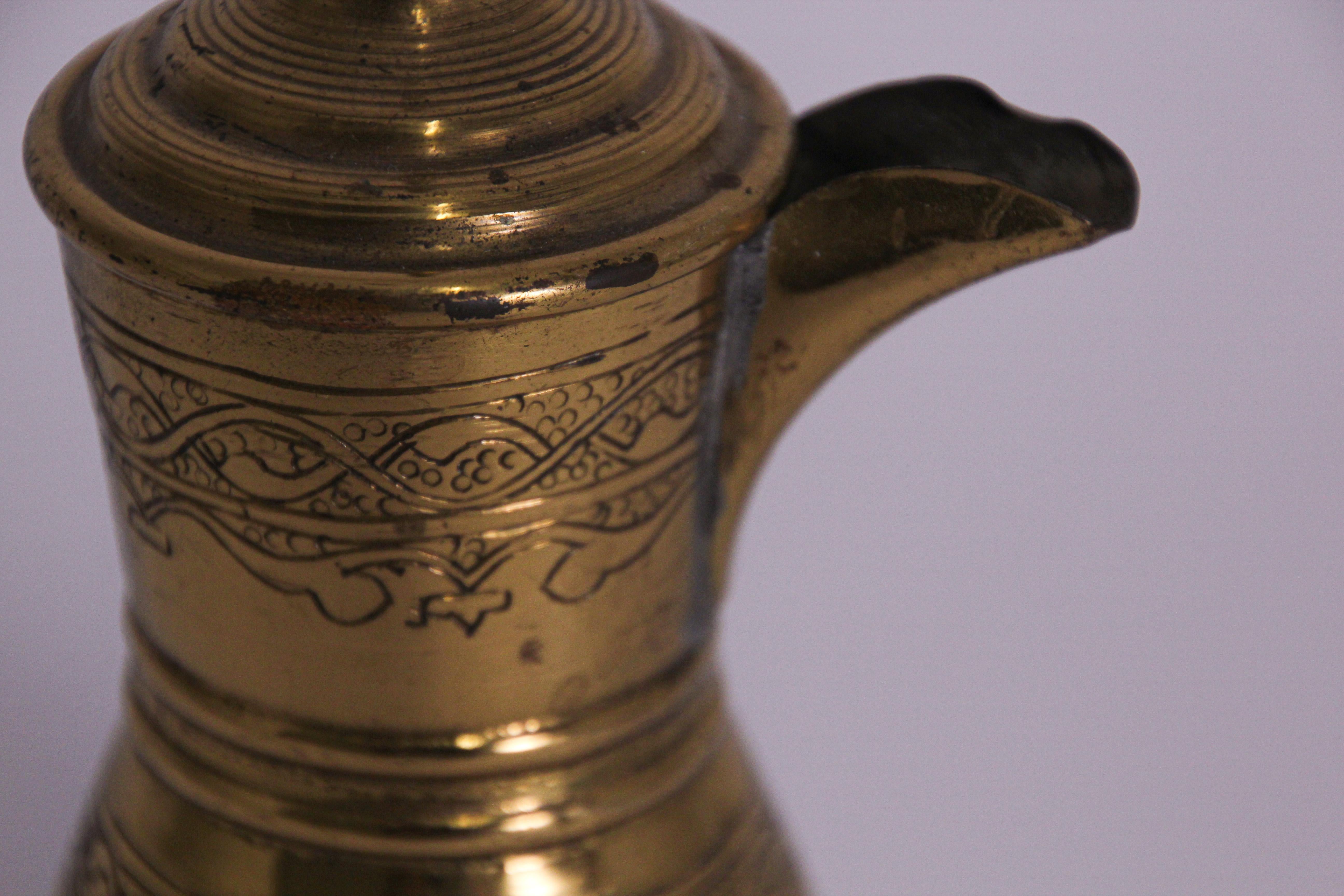Islamique Antique Moyen Orient Dallah Judaica Pot à café en laiton