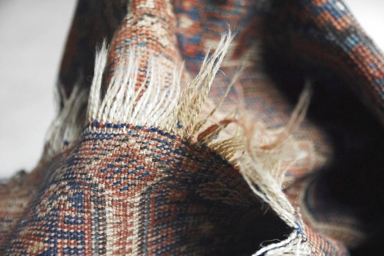 Ancien tapis Shiraz tissé à la main au Moyen-Orient, années 1850 en vente 4