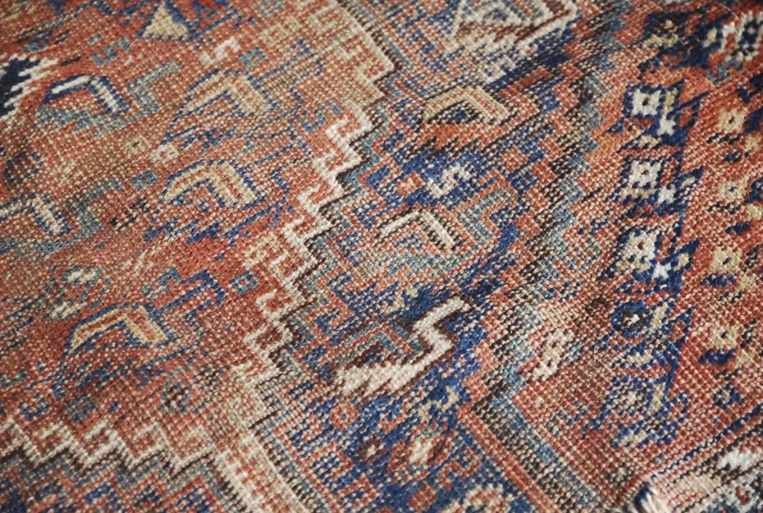 Perse Ancien tapis Shiraz tissé à la main au Moyen-Orient, années 1850 en vente