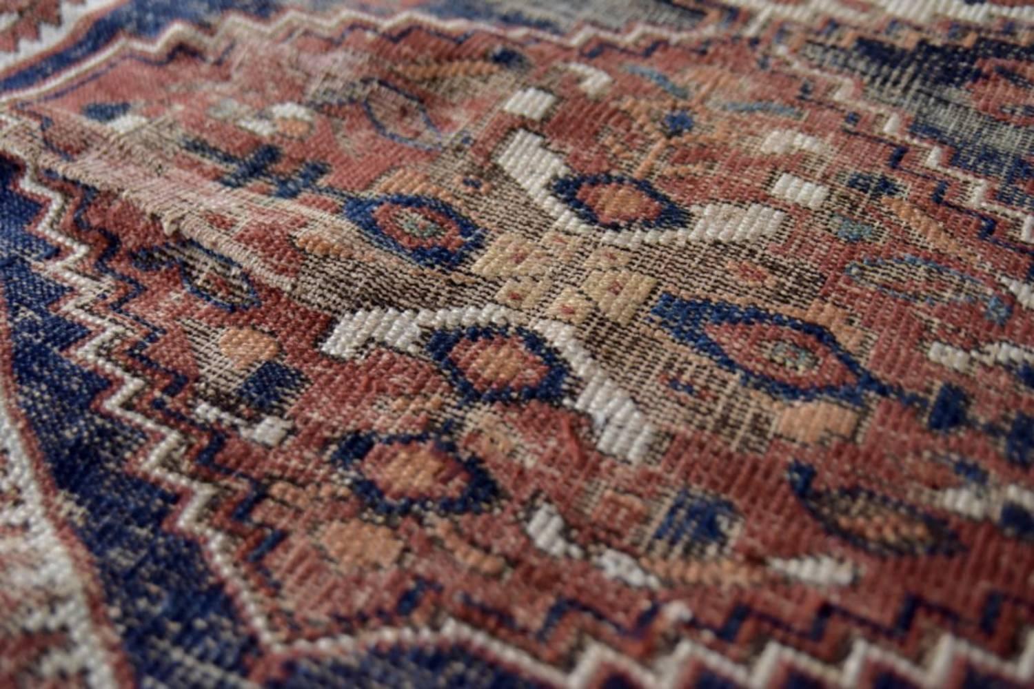 Autre Ancien tapis Shiraz tissé à la main au Moyen-Orient, années 1890 en vente