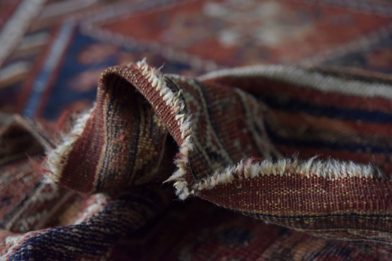 Ancien tapis Shiraz tissé à la main au Moyen-Orient, années 1890 Bon état - En vente à Warszawa, Mazowieckie