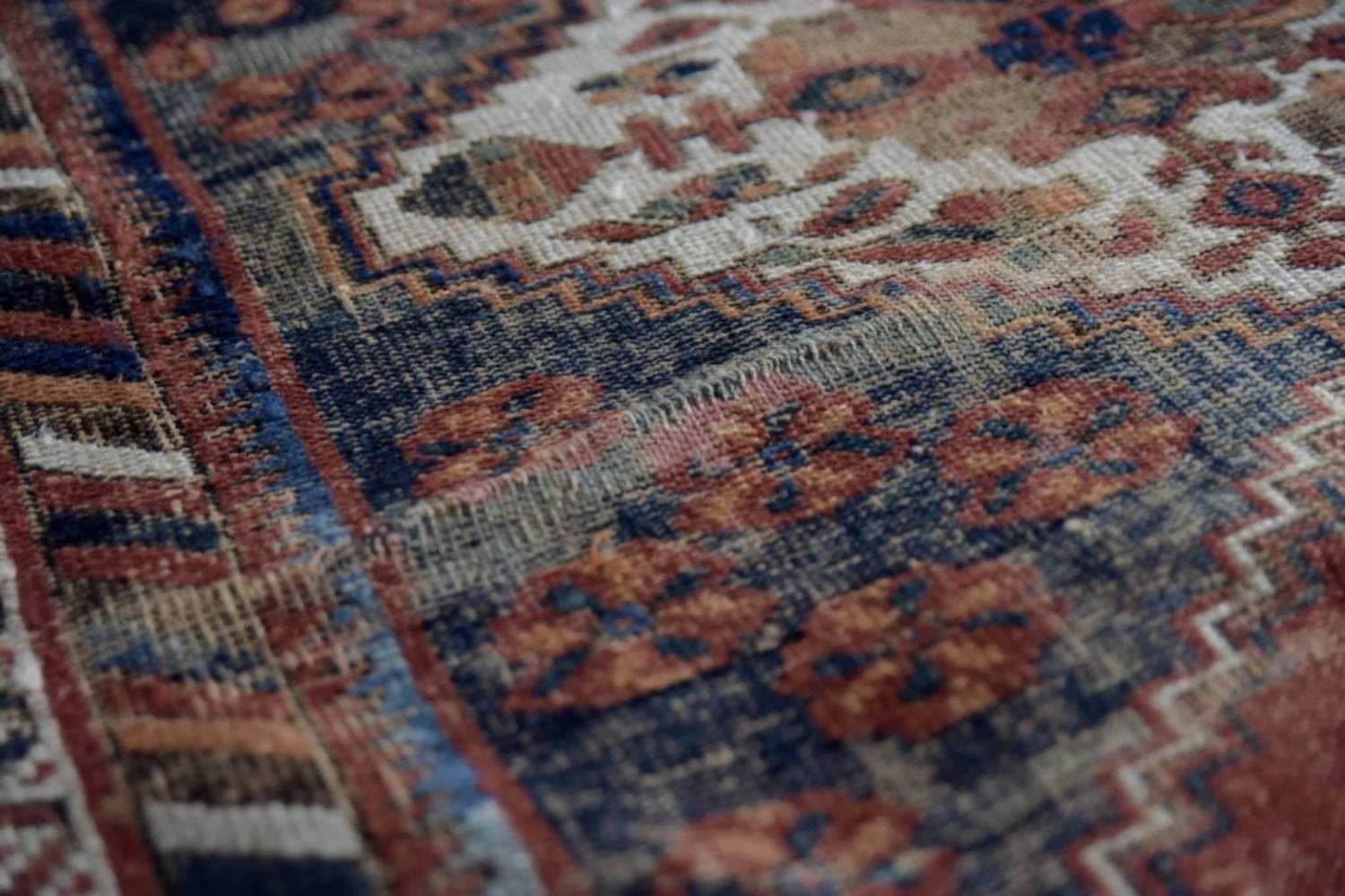Fin du XIXe siècle Ancien tapis Shiraz tissé à la main au Moyen-Orient, années 1890 en vente