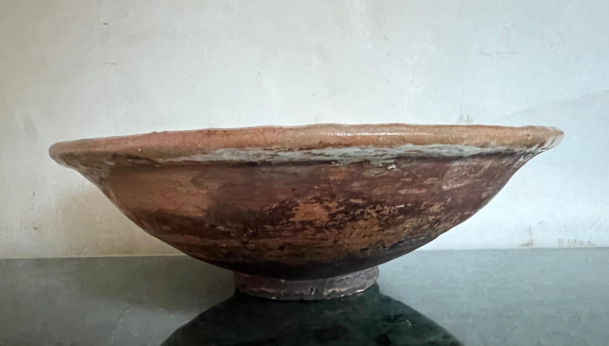 Cuenco antiguo de cerámica de Oriente Medio, c. 1930 Afgano en venta