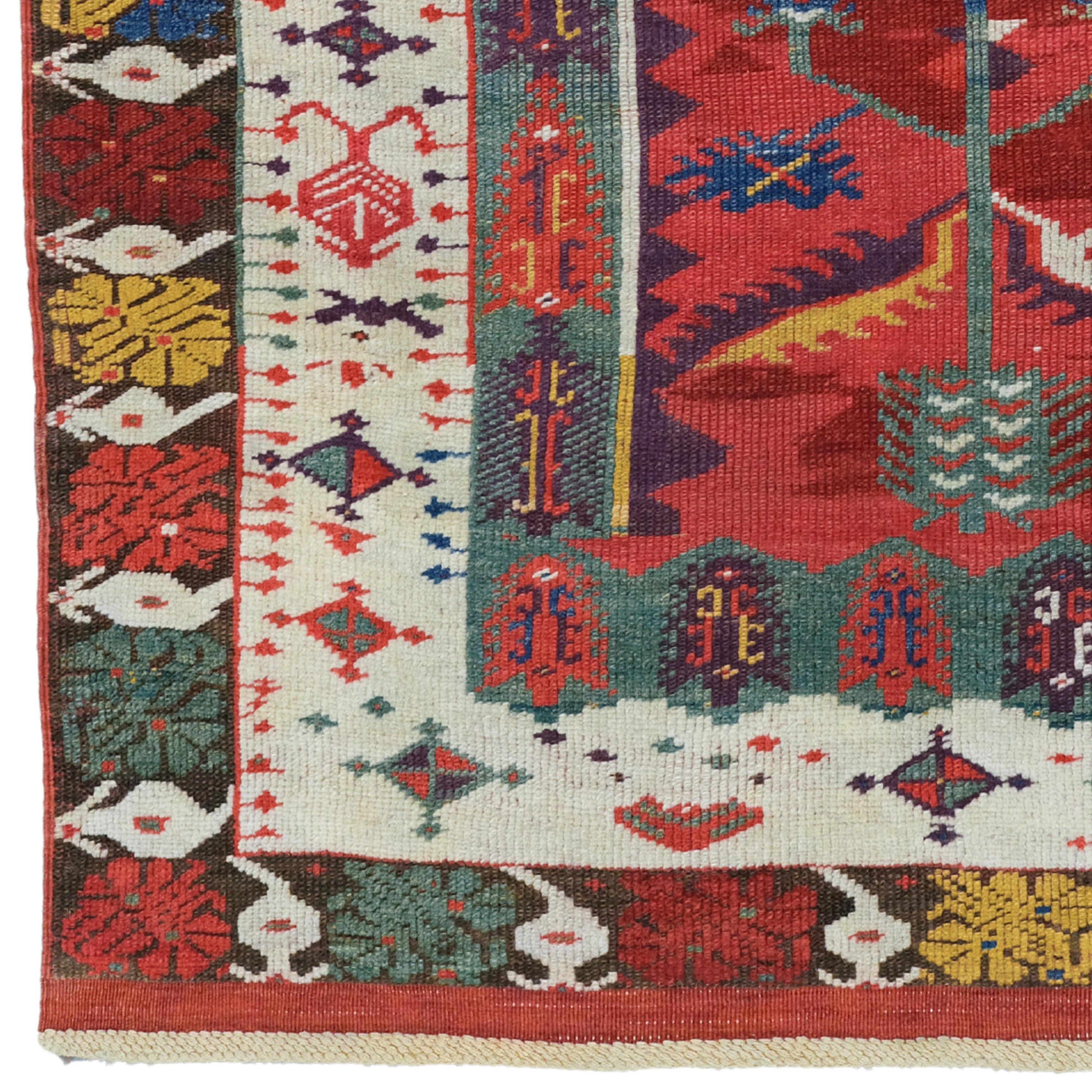 Antique Milas Prayer Rug - 19th Century Anatolian Rug

This carpet, woven in the Milas region in the southwestern part of Anatolia, is woven using the traditional hand-woven method. This carpet, which draws attention with its antique patterns and