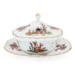 Antike böhmische Milchglas-Terrine aus dem 18. Jahrhundert