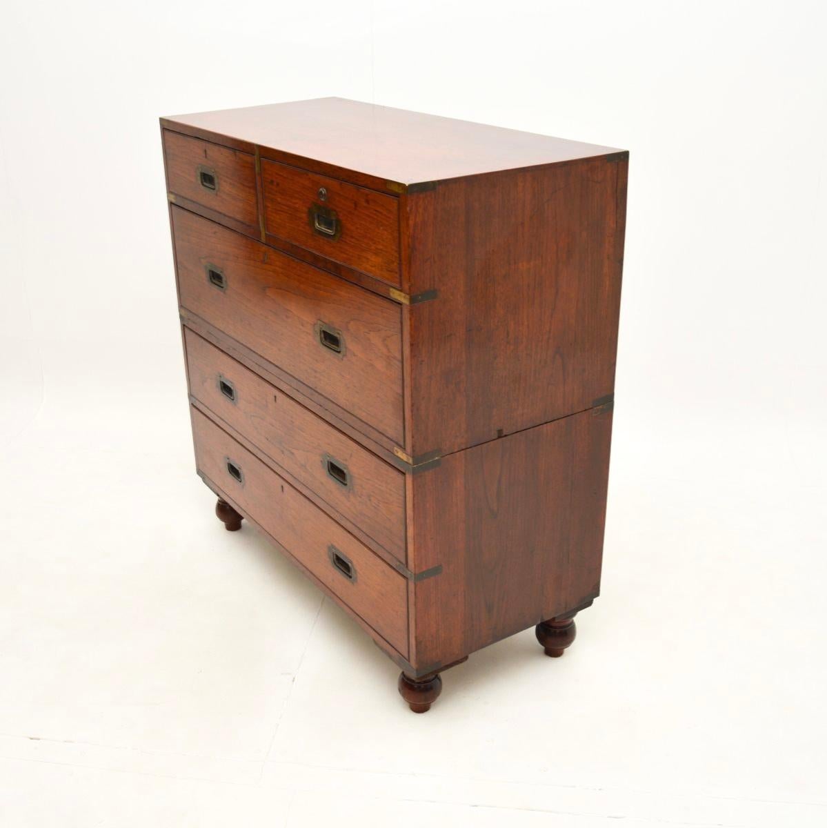 Laiton Commode de campagne militaire ancienne en vente