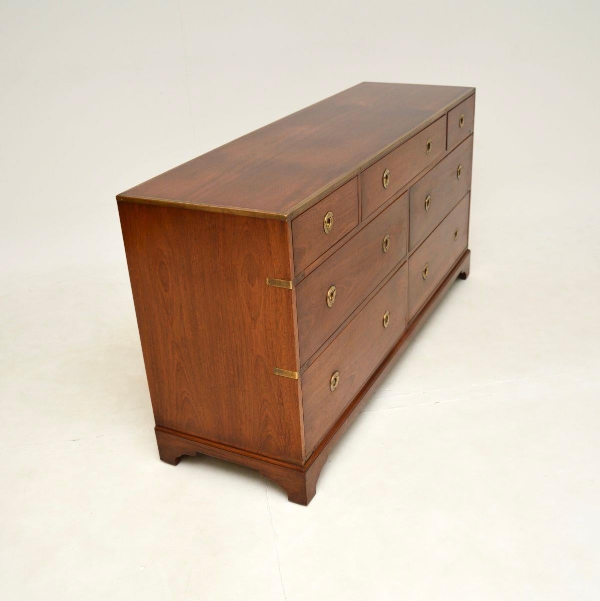 Britannique Ancienne commode militaire de style Campaigner / buffet en vente