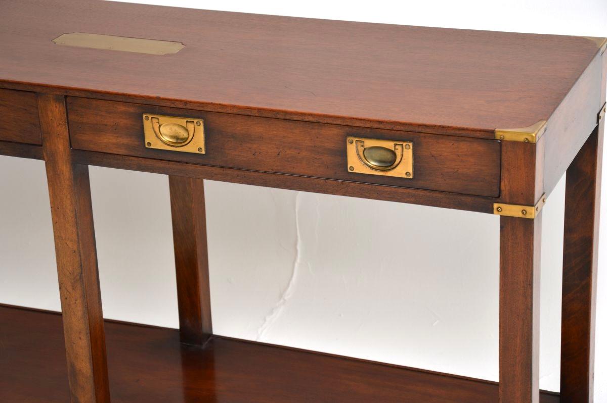 Mesa consola antigua estilo campaña militar en venta 3