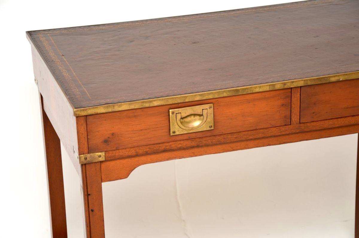 Antica scrivania in stile Campaigner militare in Wood Wood in vendita 2