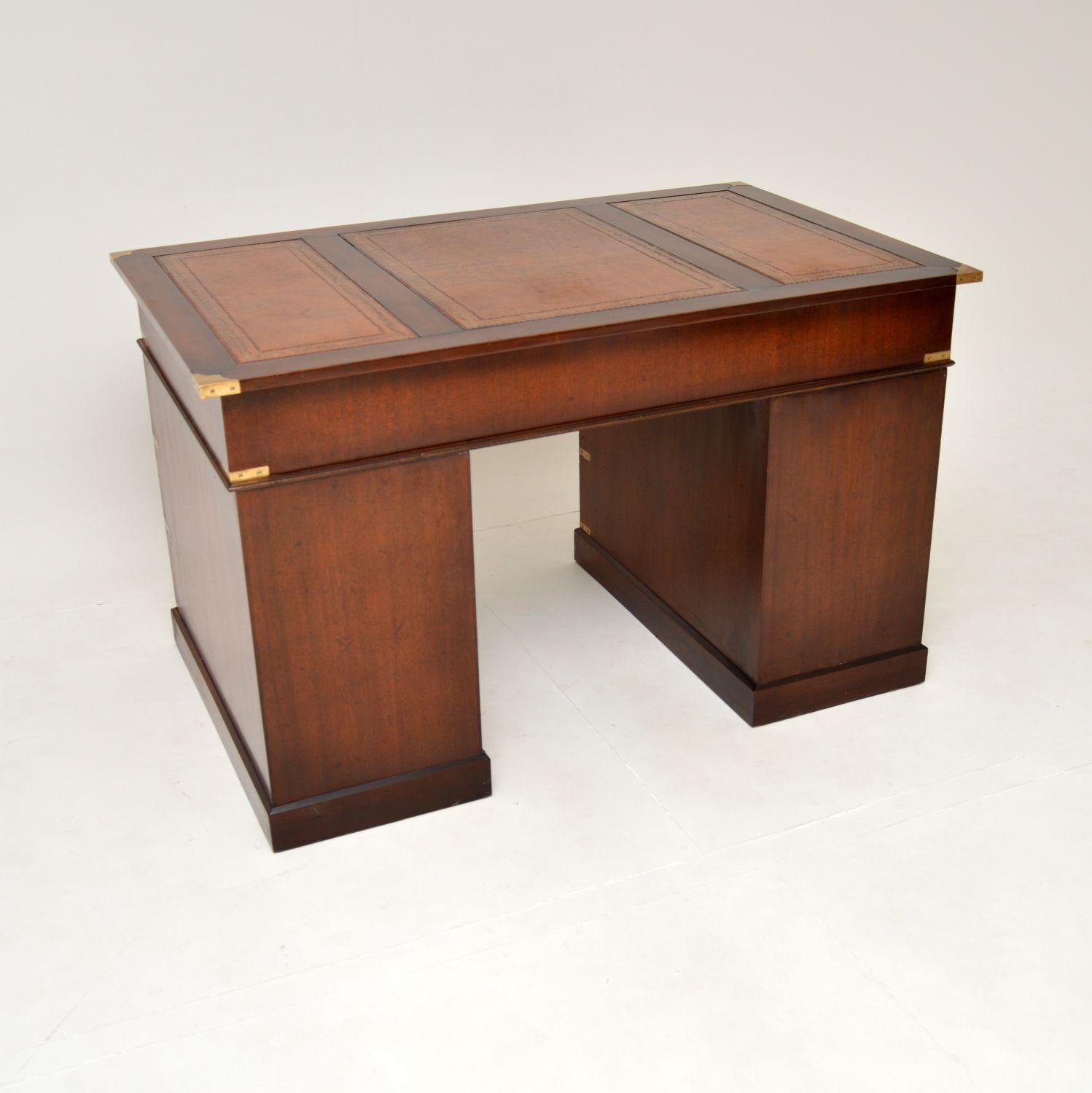 Antique Military Campaign Style Pedestal Desk In Good Condition In London, GB