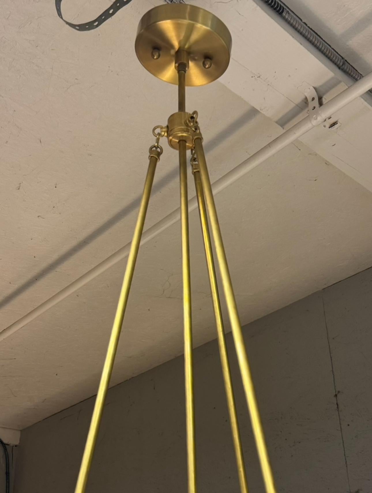 Sconosciuto Vetro lattiginoso antico e ottone: lampada a sospensione personalizzata in vendita