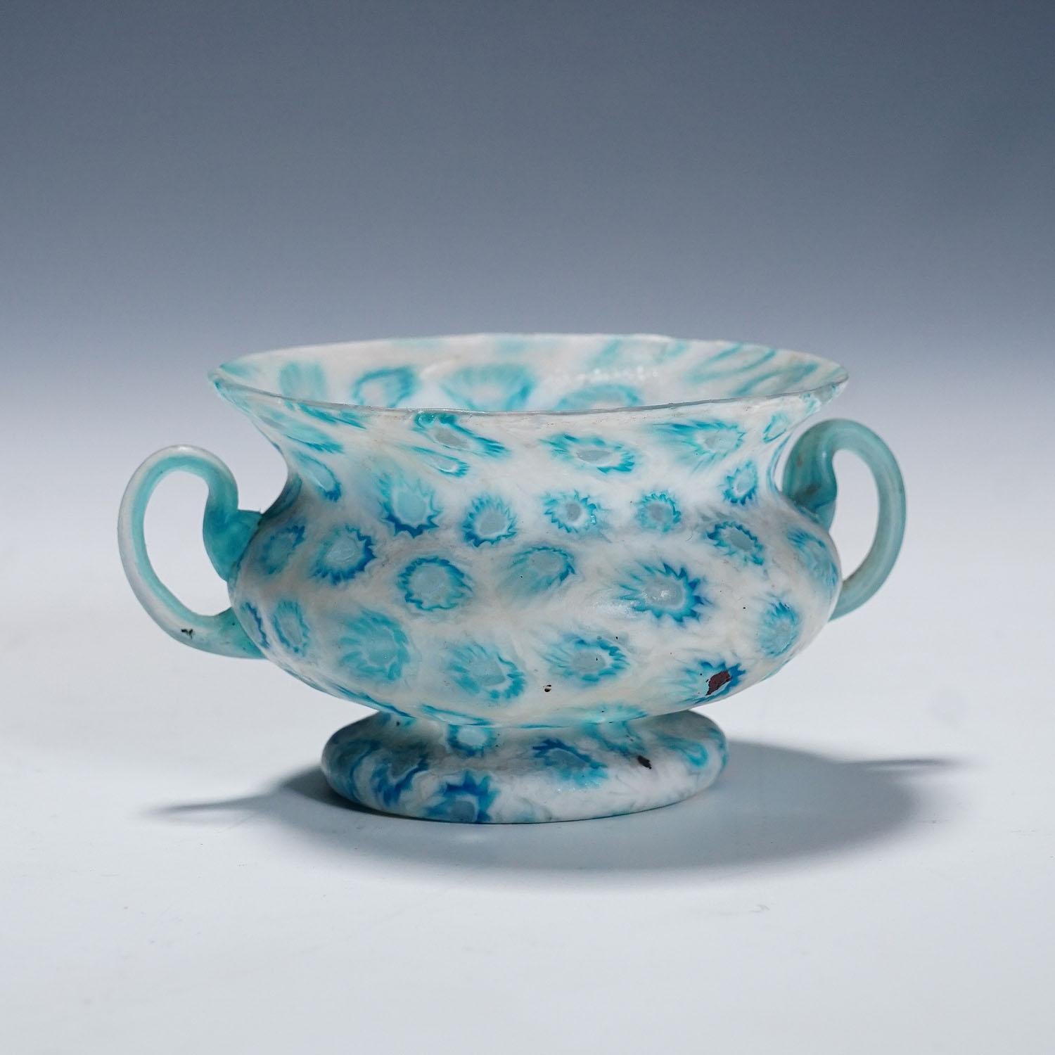 Mid-Century Modern Antique Millefiori Bowl with Handles, Fratelli Toso Murano ca. 1920s For Sale
