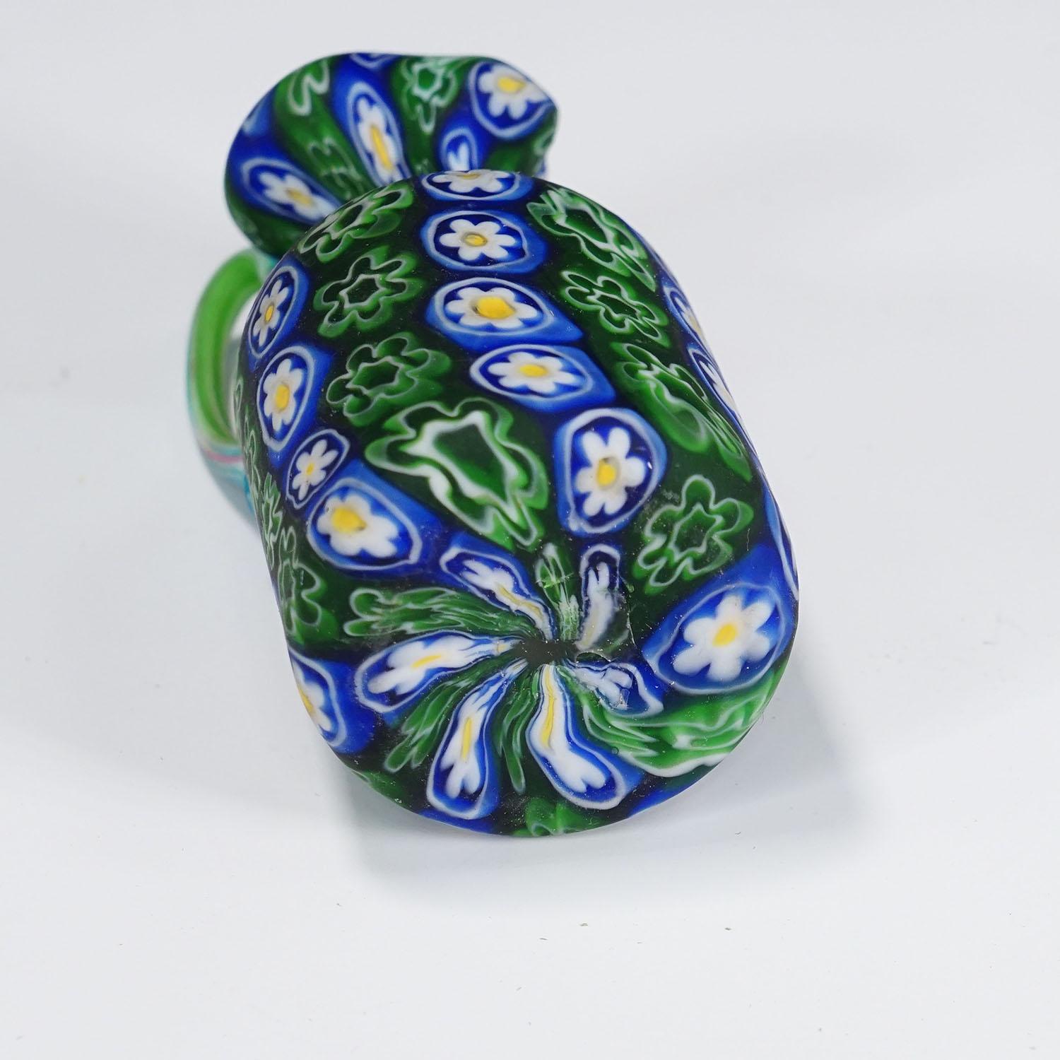 Jarra Millefiori antigua en azul y verde, Fratelli Toso Murano ca. 1920s en venta 1