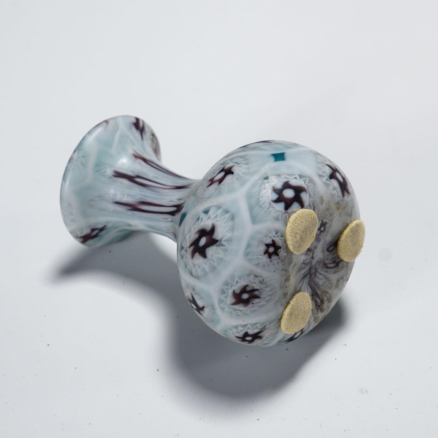 Antico vaso Millefiori di Fratelli Toso Murano 1920 ca. In condizioni buone in vendita a Berghuelen, DE