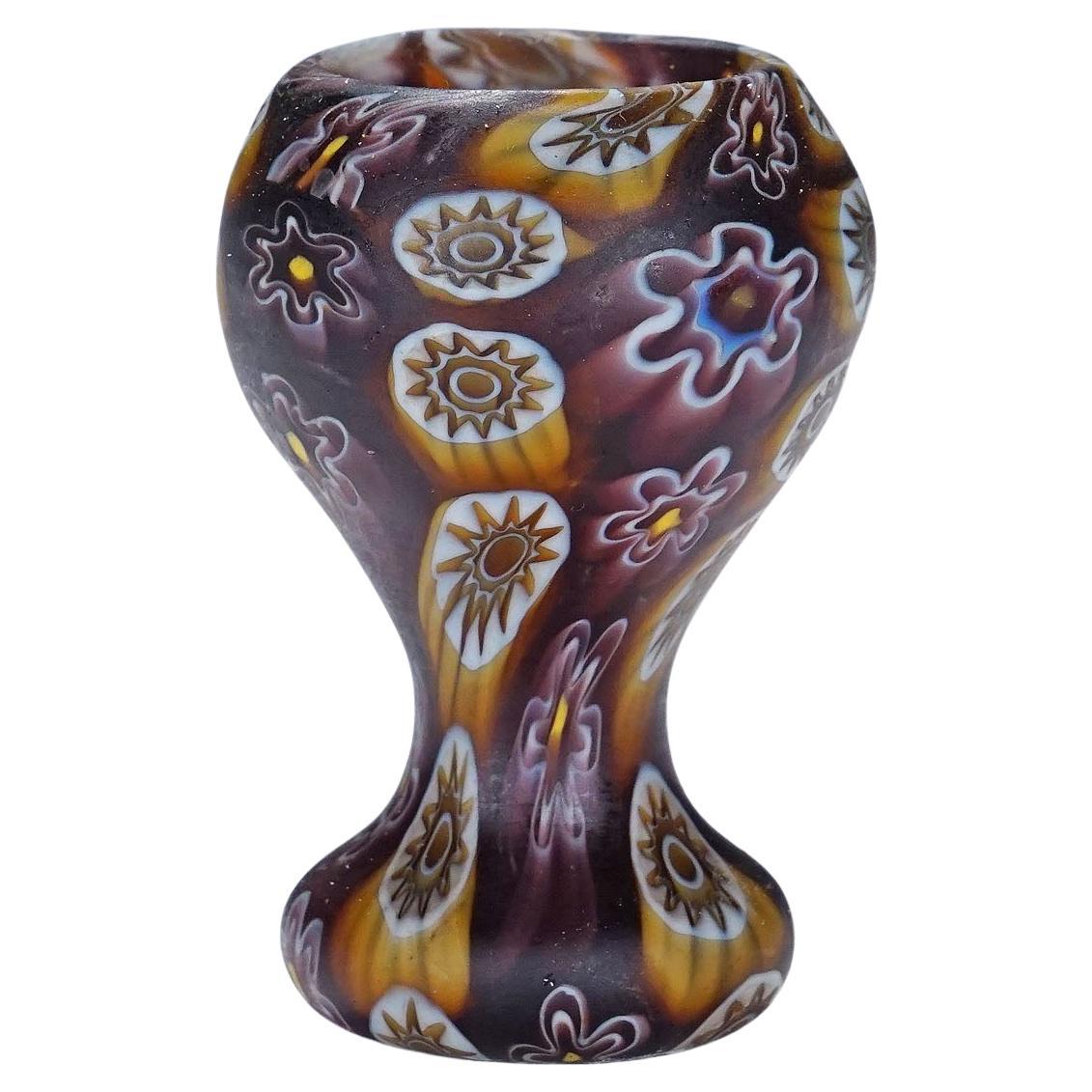 Antico vaso Millefiori di Fratelli Toso Murano inizio XX secolo in vendita