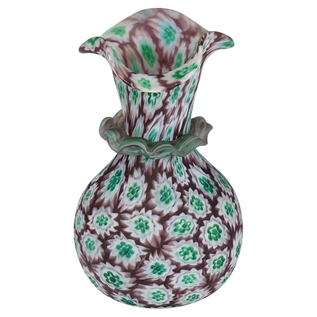 Antike Millefiori Vase Grün und Braun mit Rand, Fratelli Toso Murano ca. 1920s