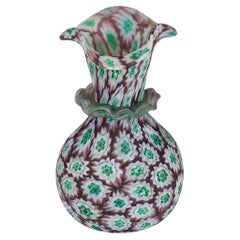 Antike Millefiori Vase Grün und Braun mit Rand, Fratelli Toso Murano ca. 1920s