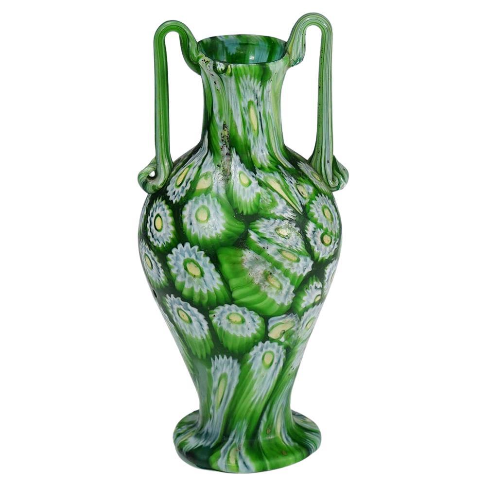Antike Millefiori Vase Grün mit Henkeln, Fratelli Toso Murano ca. 1920s