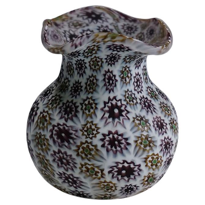 Antike Millefiori-Vase in Violett und Weiß, Fratelli Toso Murano ca. 1920er Jahre