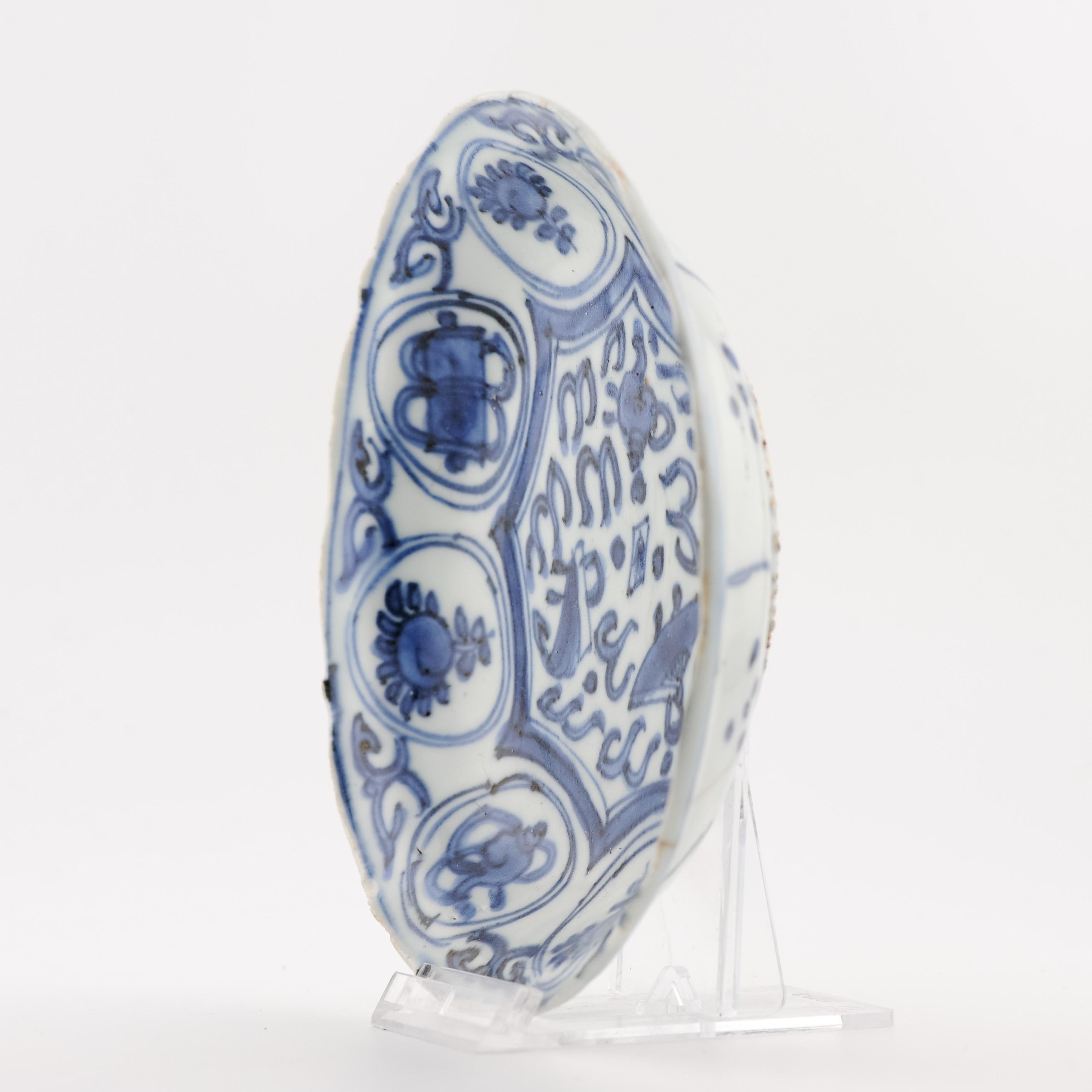 Antique Ming 1600-1644 Chinese Porcelain Wanli / Tianqi Kraak Plate For Sale 7