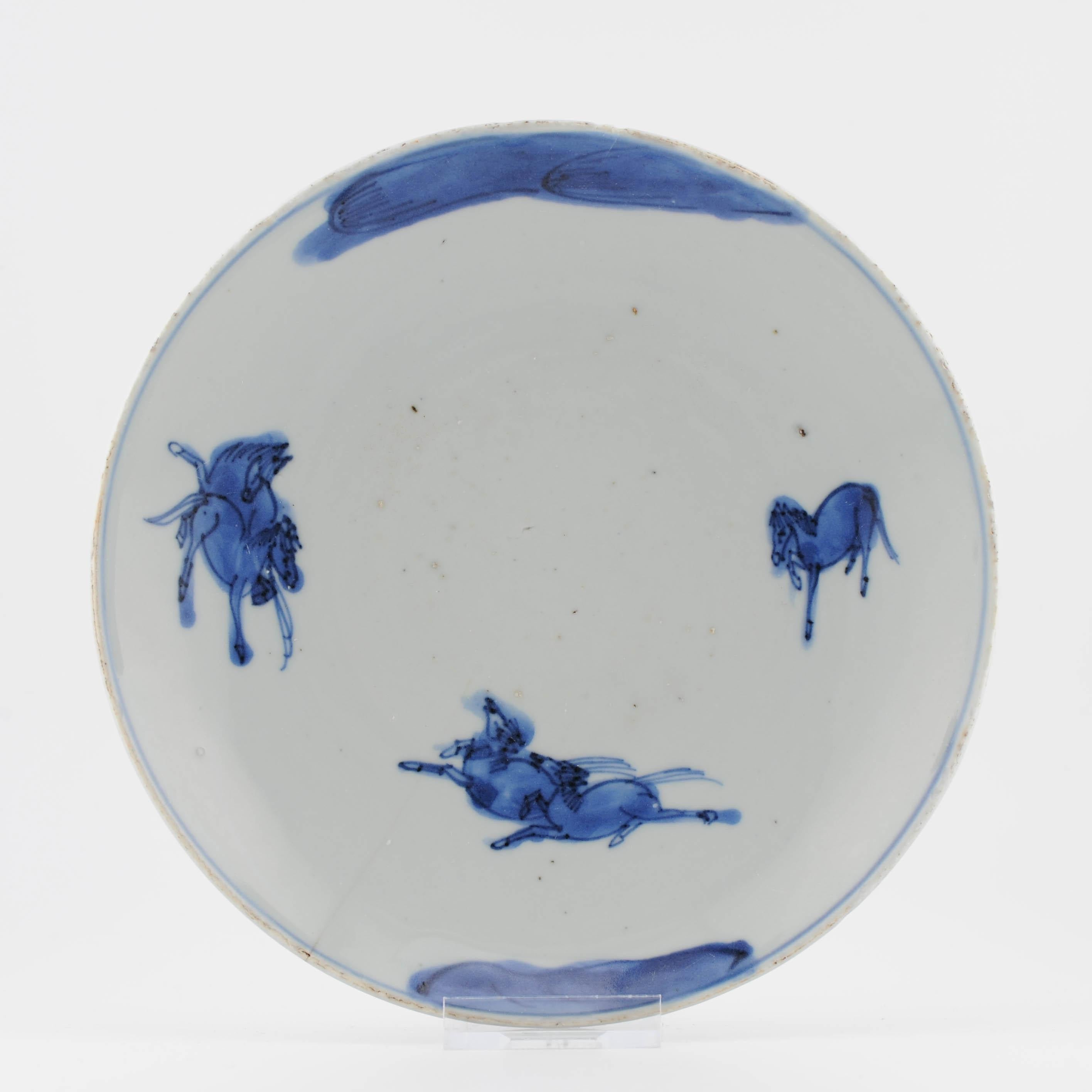 A Chinese blue and white porcelain Dish of beautiful shape and design. With a stunning waterfall scene.
Early 17th century, marked at base.


Condition
kintsugi restored spot at rimand 2 lines. Size: 18.7x2.7CM DiameterxHeight
Period
17th century