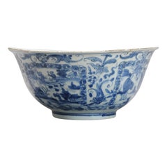 Antique Ming Chinese Porcelain Kraak Bowl with European Scenes Flowers