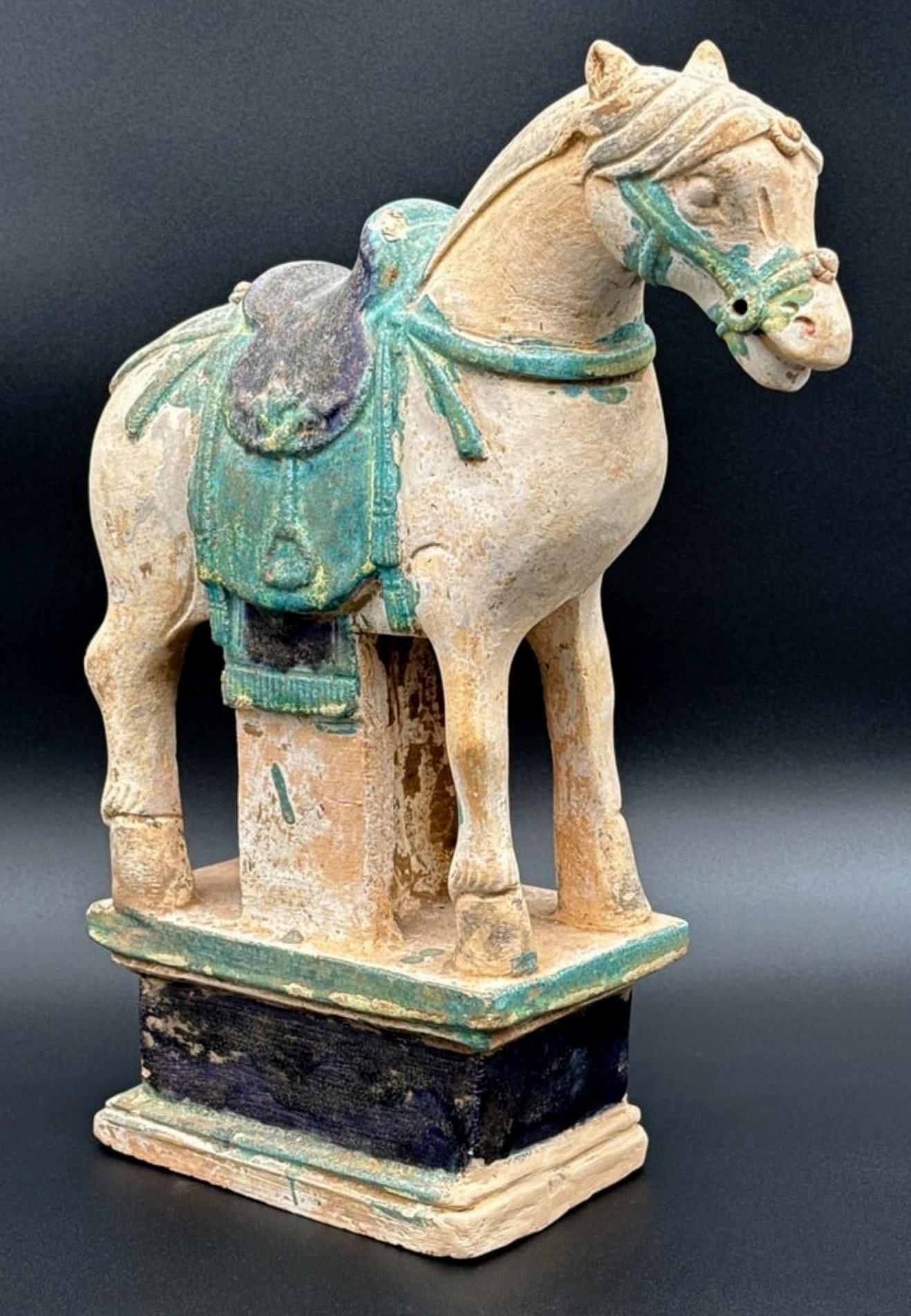 Antique Ming Dynasty Chinese Earthenware Horse Sculpture Míngqì Tomb Figure For Sale 4