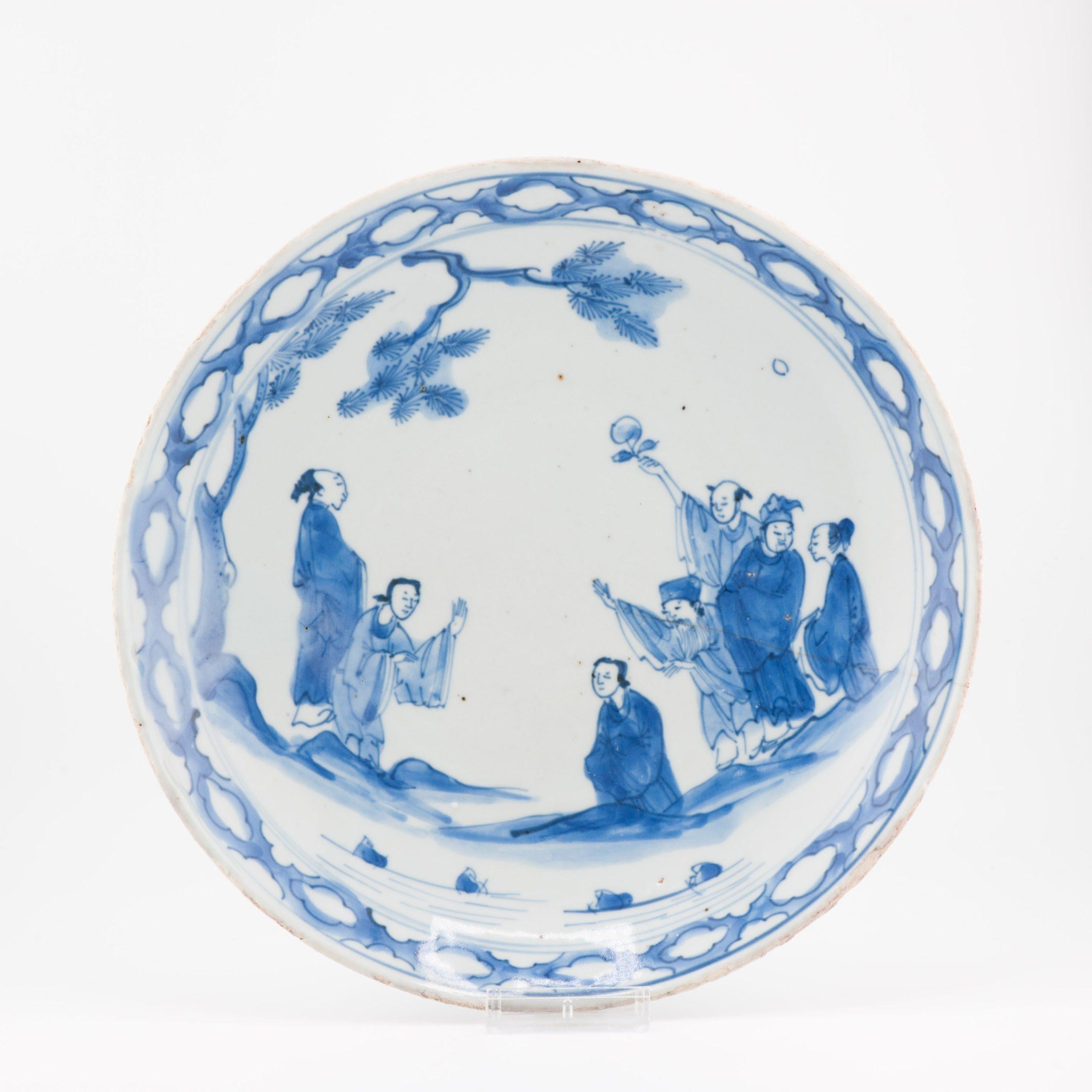 Sharing with you this lovely early 17th century Kosometsuke dish, made for the Japanese market. We simply fell in love with it. The painting style is very typical for this period but the scene is one we have never encountered before. Visible is a