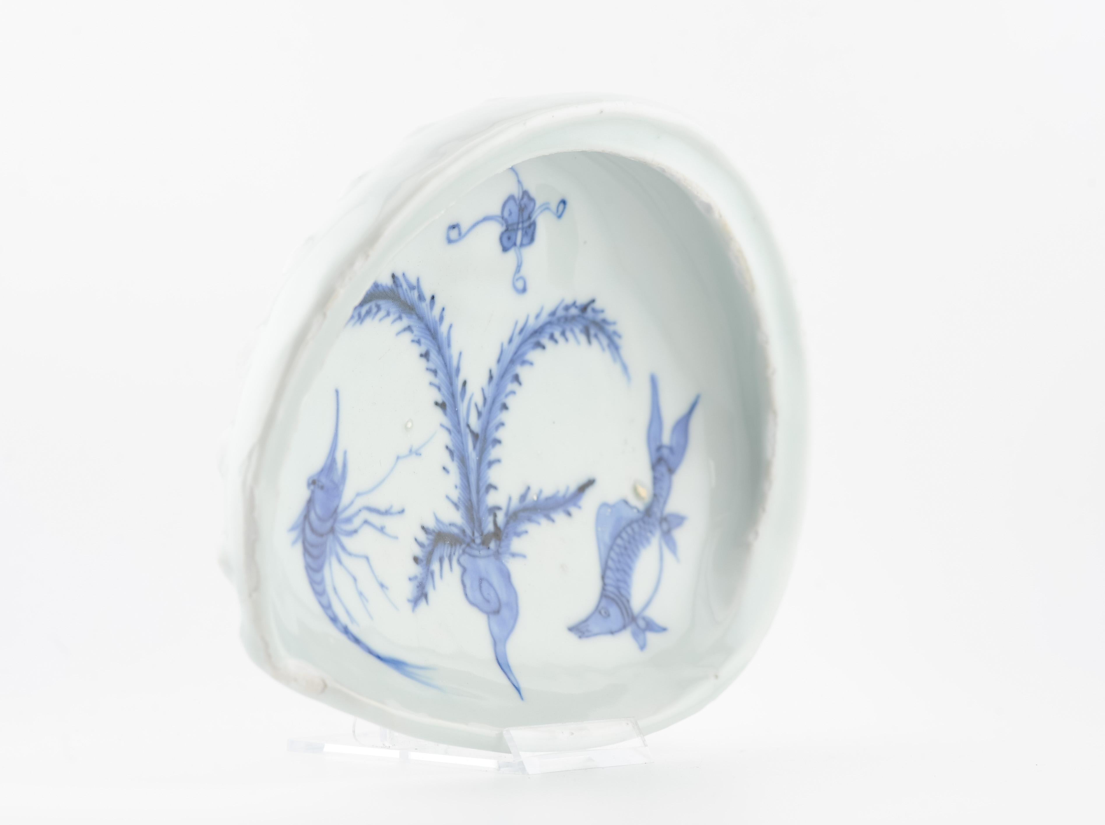 Antique Ming Period Fish and Shrimp Kosometsuke Chinese Porcelain Kaiseki Dish For Sale 10