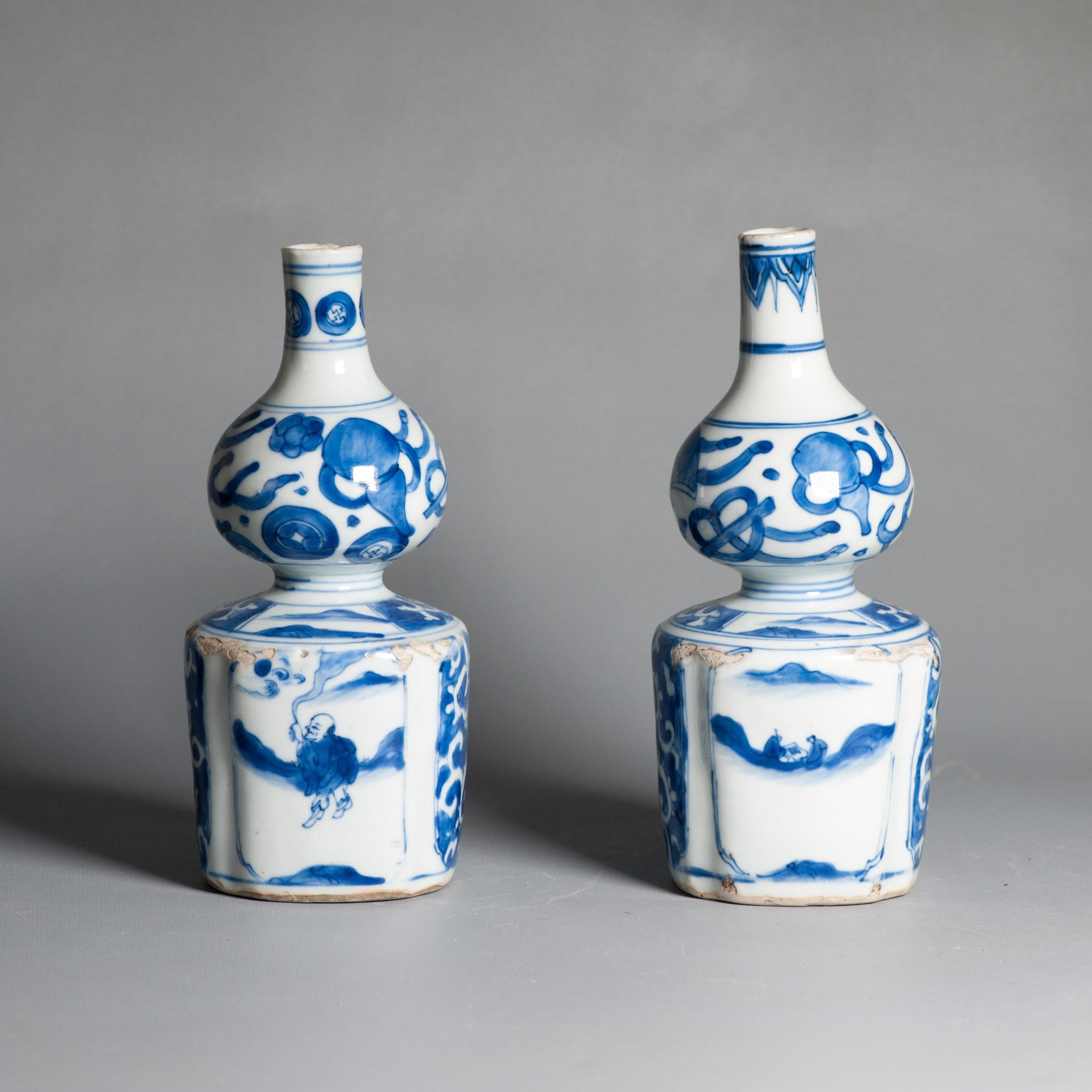 
Excited and really happy to share these 2 pieces.

Pair of Chinese Blue and White Porcelain Tokkuri (Sake Bottles)
Jingdezhen kilns, Early 17th century (Late Ming dynasty), made for the Japanese market. The porcelain is Kraak type of