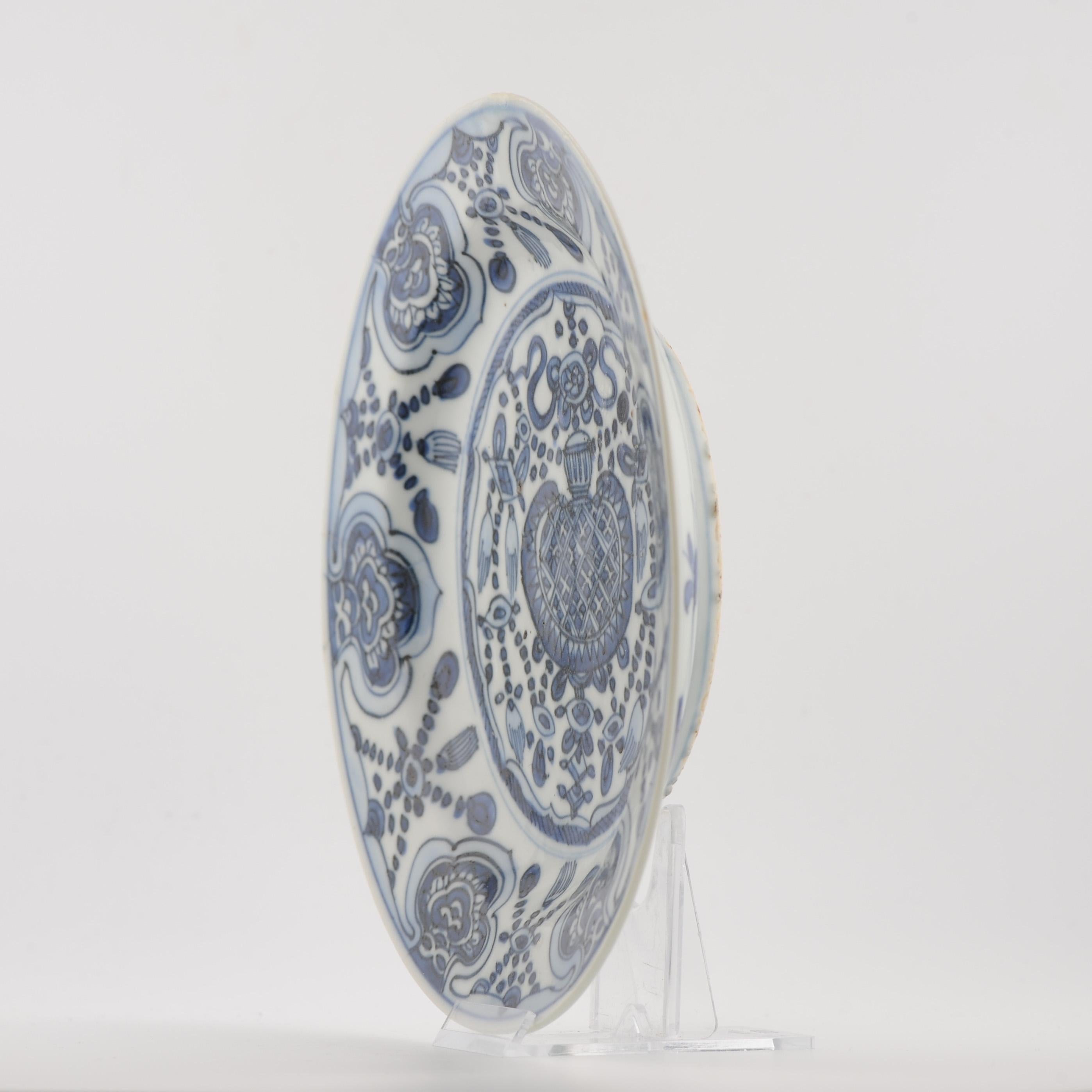 Antique Ming Wanli Period Chinese Porcelain Plate Unusual Design Ruyi For Sale 8