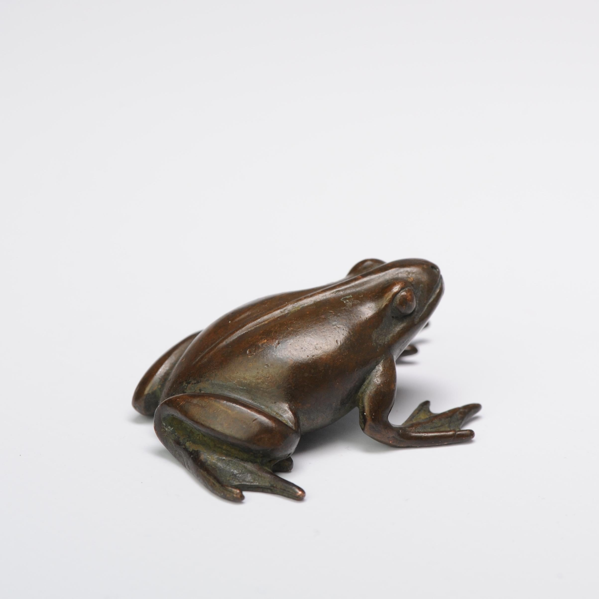 Antique Mini Okimono Bronze Japanese Statue of a Frog Meiji Japan Marked 7