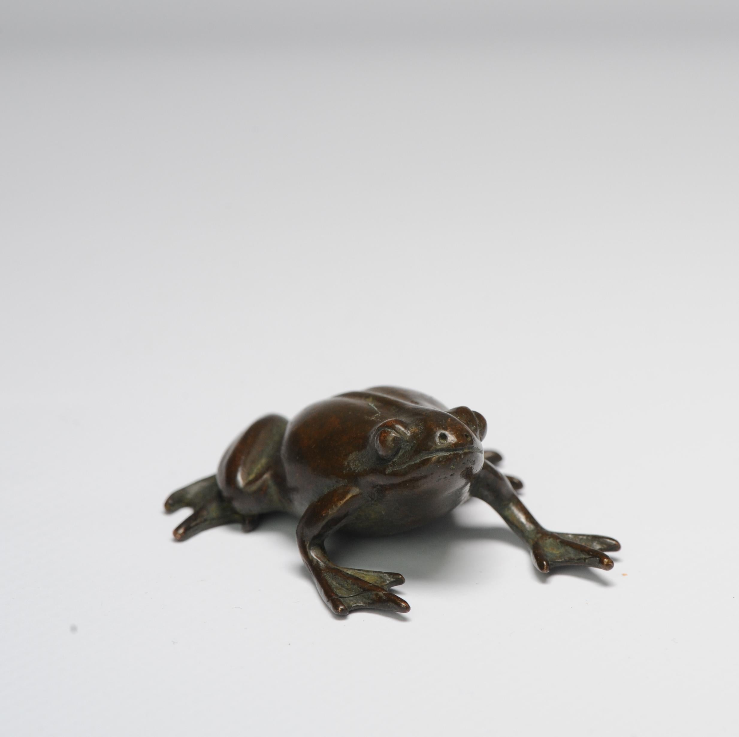 Antique Mini Okimono Bronze Japanese Statue of a Frog Meiji Japan Marked 3