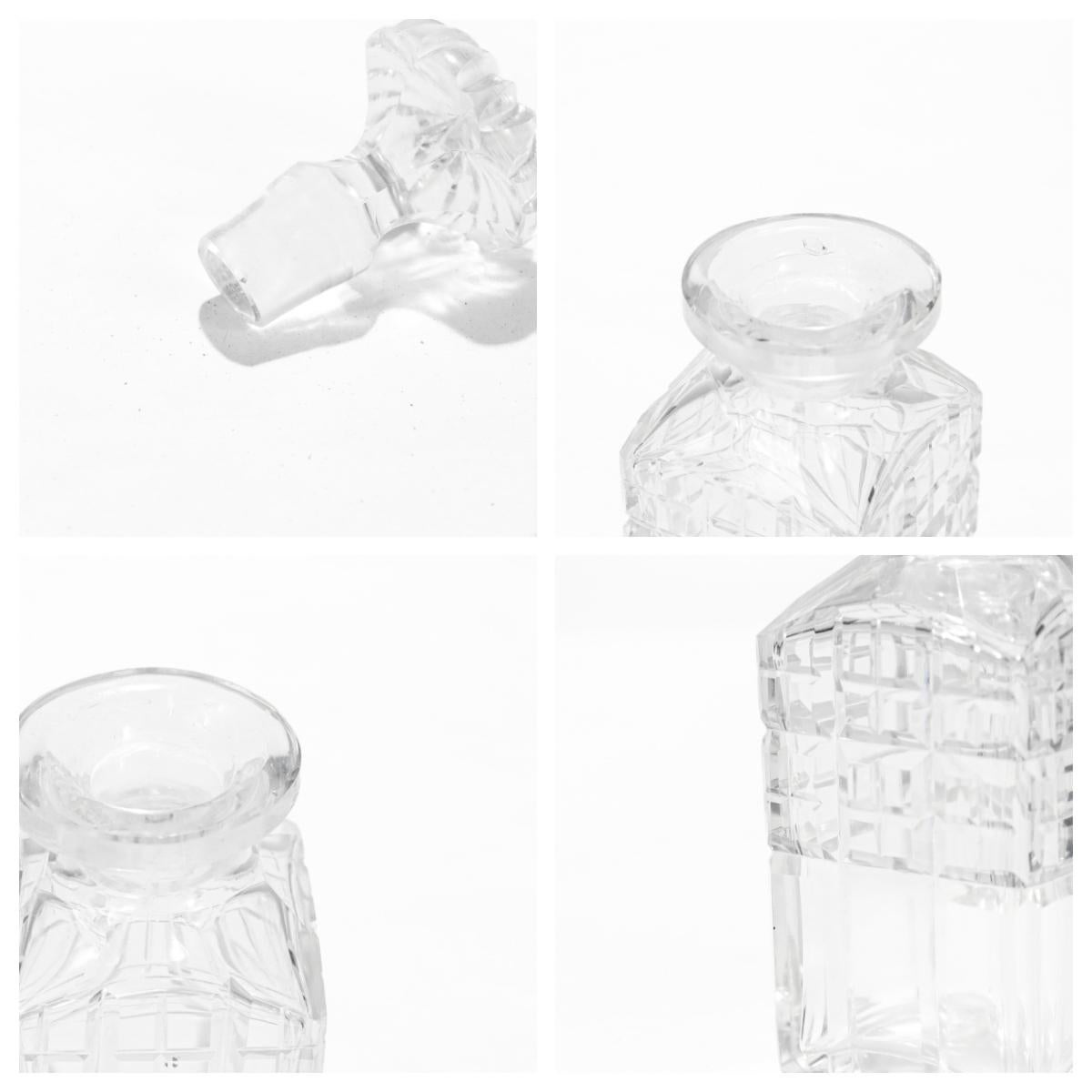 Antique Miniature 19th C. Travel or Perfume Decanter Tantalus in Oak & Cut Glass For Sale 12