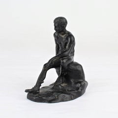 Antike Miniatur Grand Tour Bronzeskulptur eines sitzenden Hermes nach Lysippos