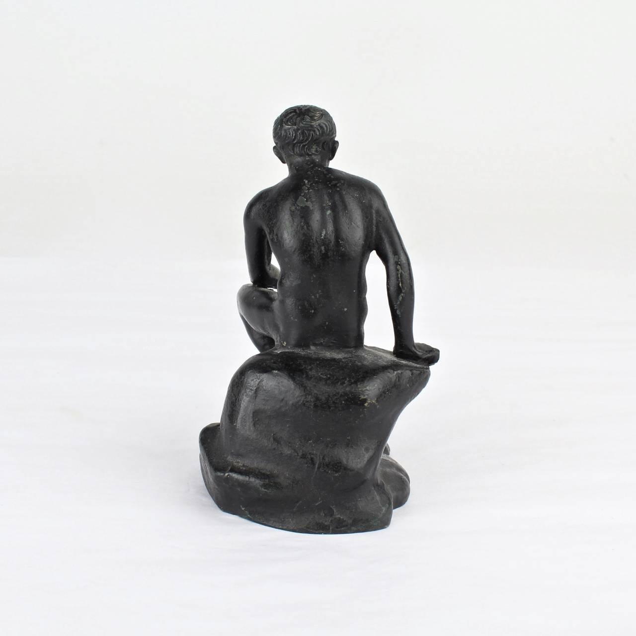XIXe siècle Antique Miniature Grand Tour Sculpture en bronze d'un Hermès assis d'après Lysippos
