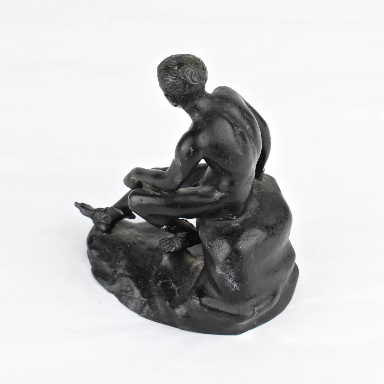 Antique Miniature Grand Tour Sculpture en bronze d'un Hermès assis d'après Lysippos 3