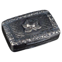 Antique miniature pill box in silver, gilded inside. Birmingham 1817-1818.