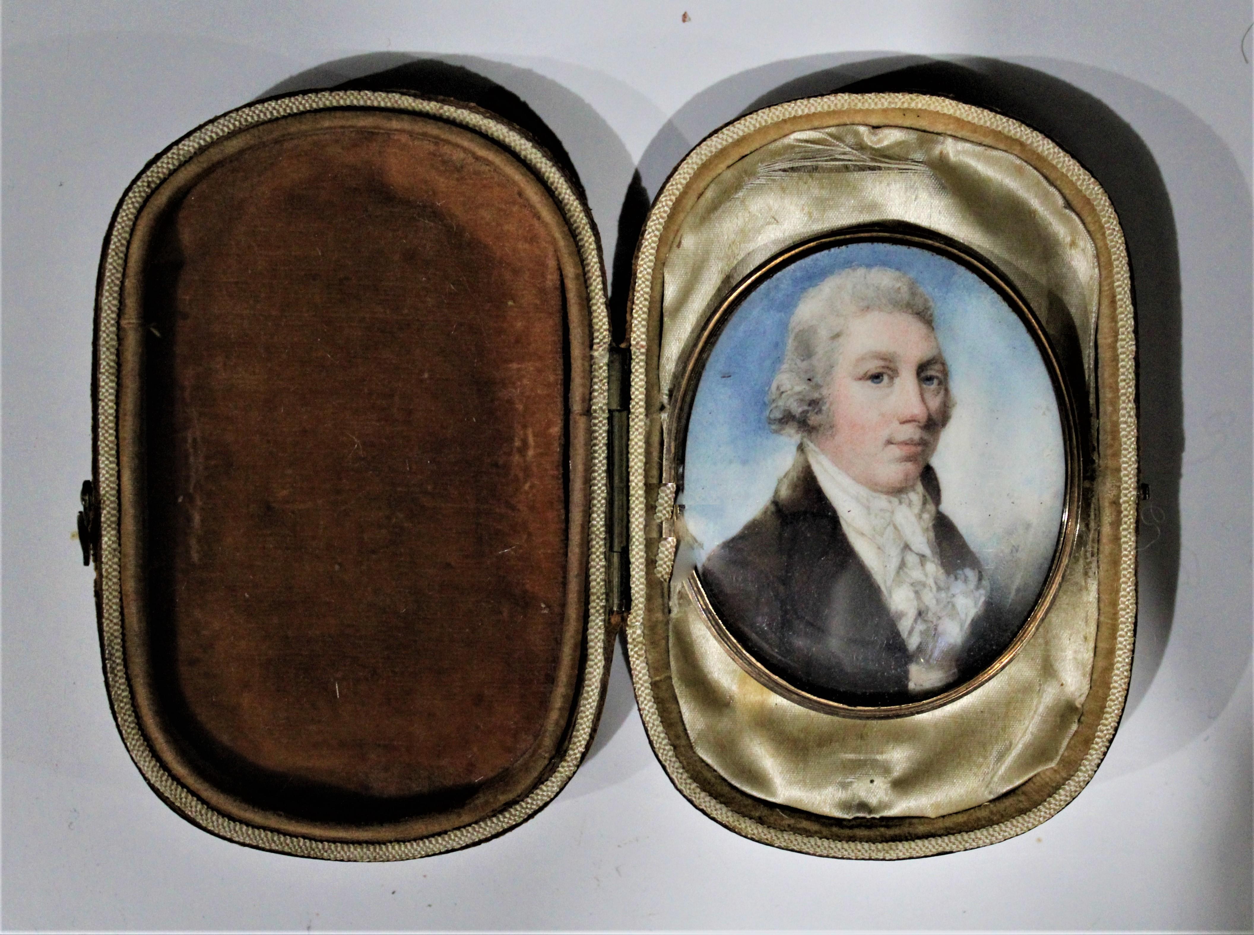 Federal Antique Miniature Portrait on Bone with Fitted Case 14-Karat Yellow Gold Brooch For Sale