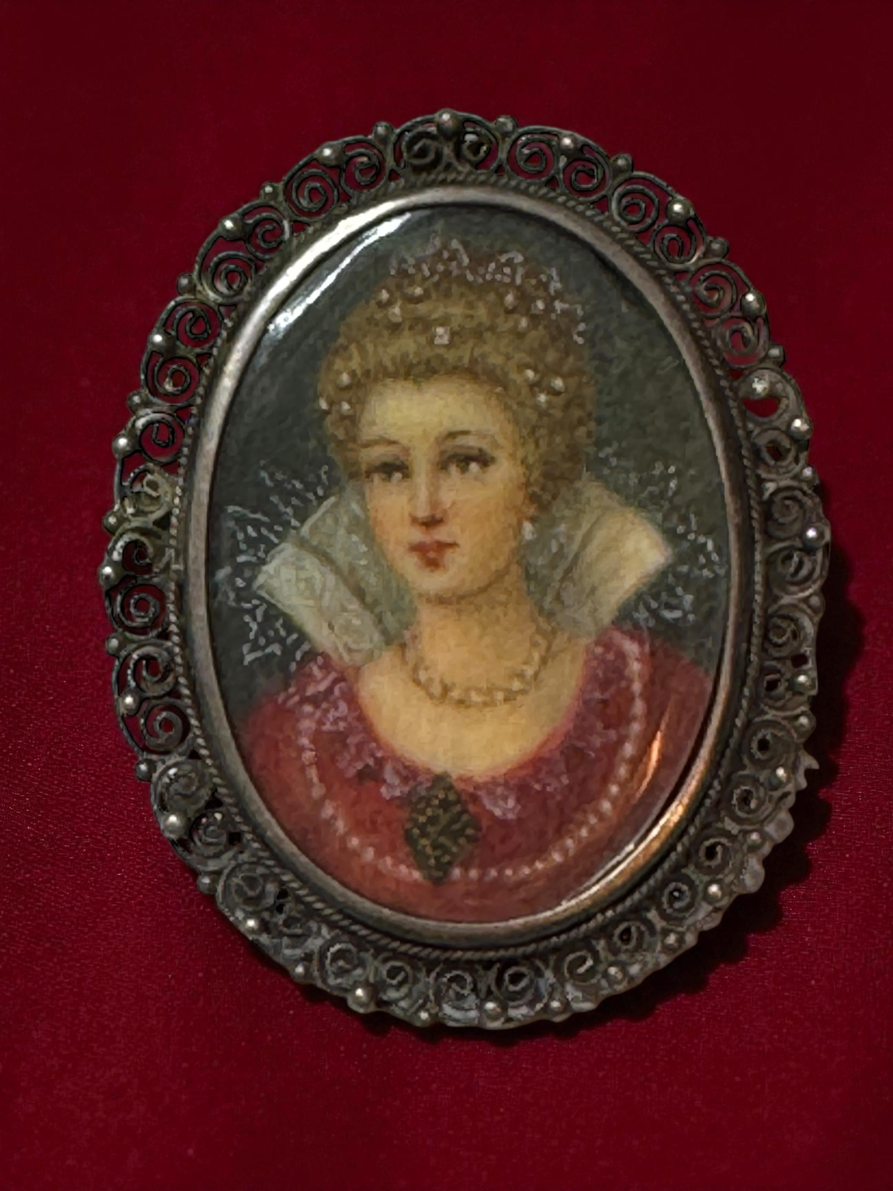 Antica spilla pendente con ritratto in miniatura in argento 800, Francia 1900 o più vecchia in vendita 3