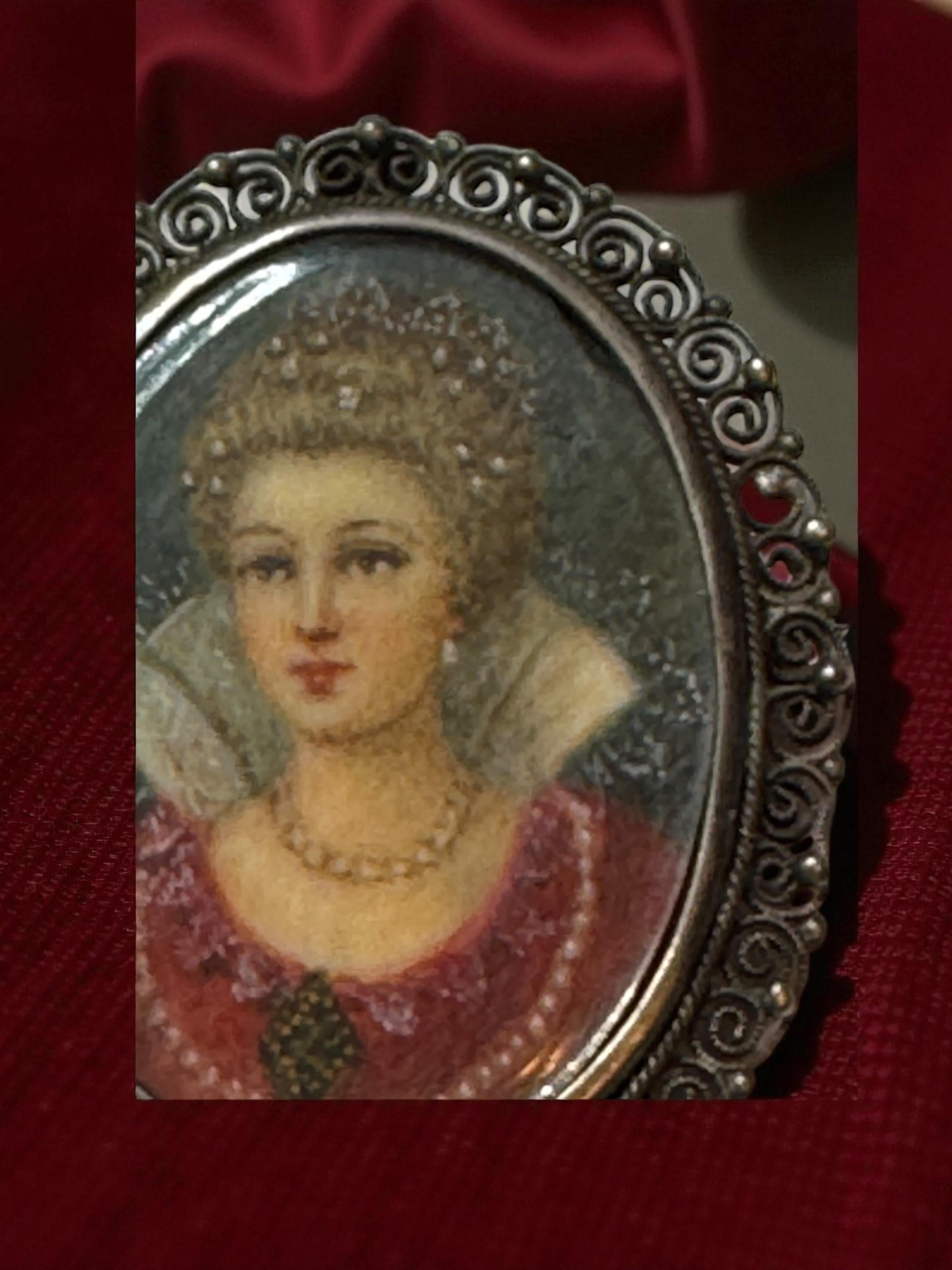 Antica spilla pendente con ritratto in miniatura in argento 800, Francia 1900 o più vecchia in vendita 6