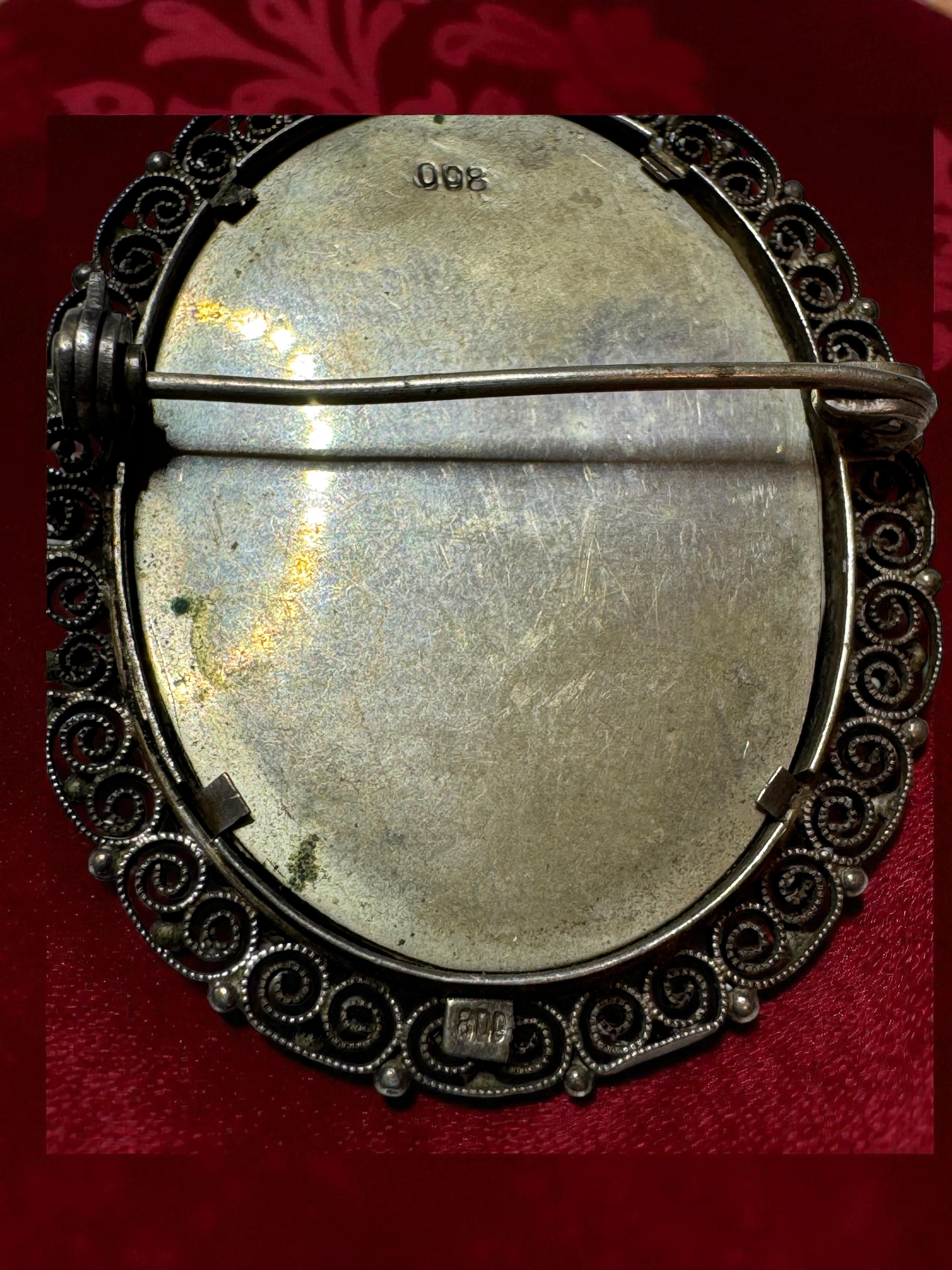 Antica spilla pendente con ritratto in miniatura in argento 800, Francia 1900 o più vecchia in vendita 12