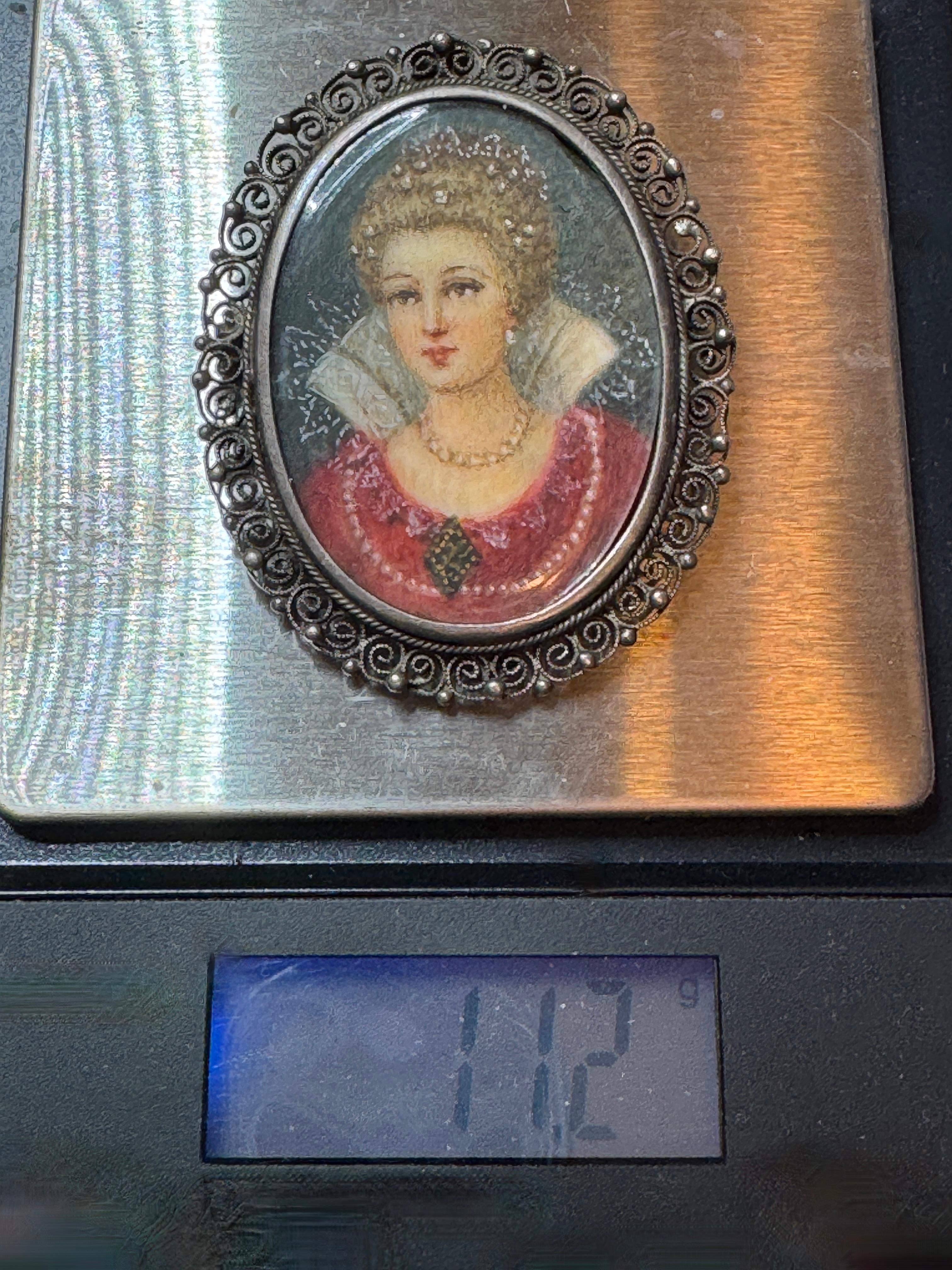 Antica spilla pendente con ritratto in miniatura in argento 800, Francia 1900 o più vecchia in vendita 2