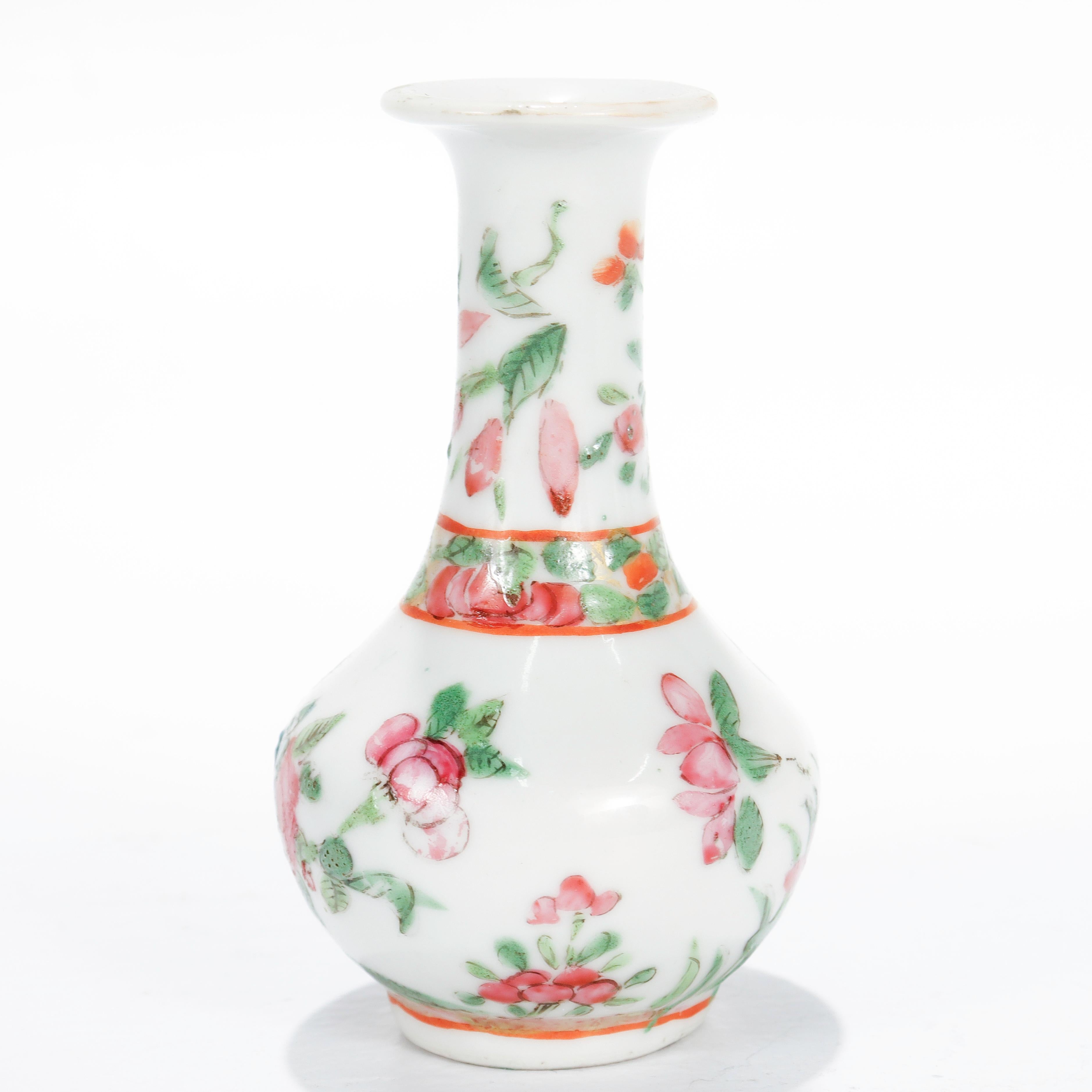 Antique Miniature Rose Mandarin Chinese Porcelain Vase In Good Condition In Philadelphia, PA